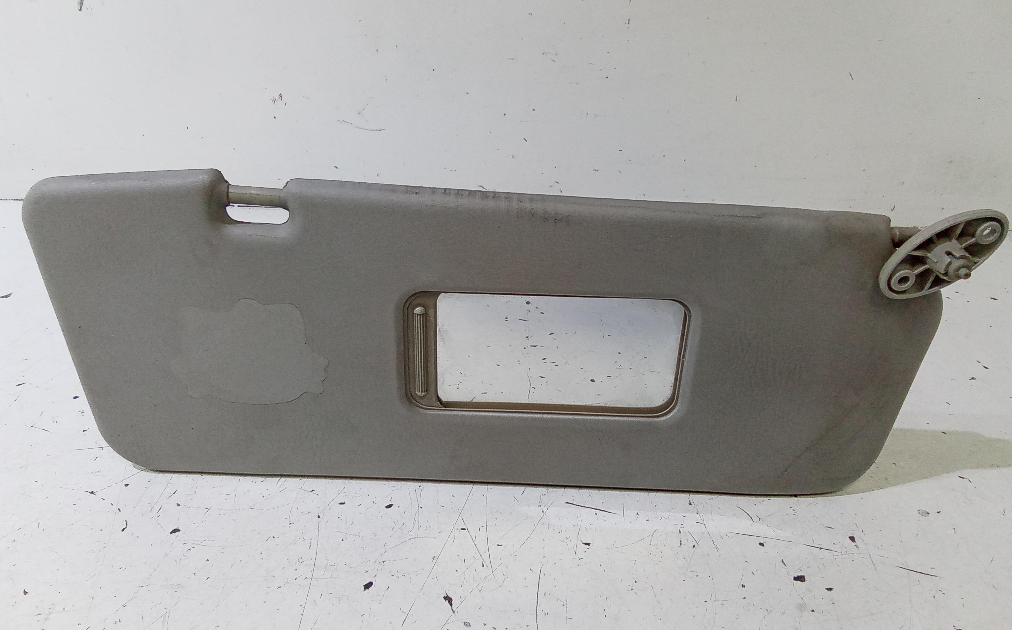 Aletta Parasole Parabrezza Destro 9209912 Usato