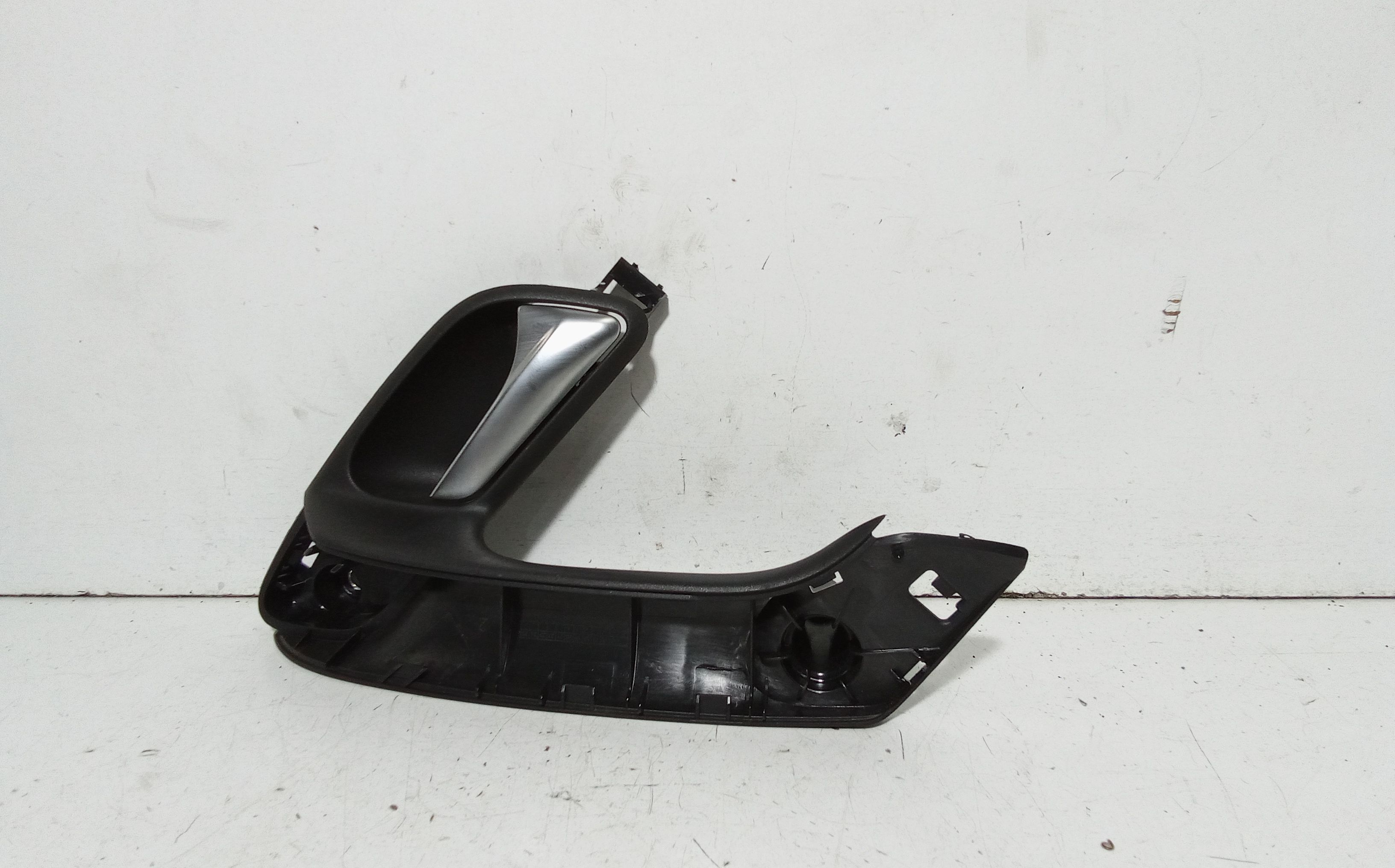 Maniglia Int. Apertura Porta Post. Destro Usato