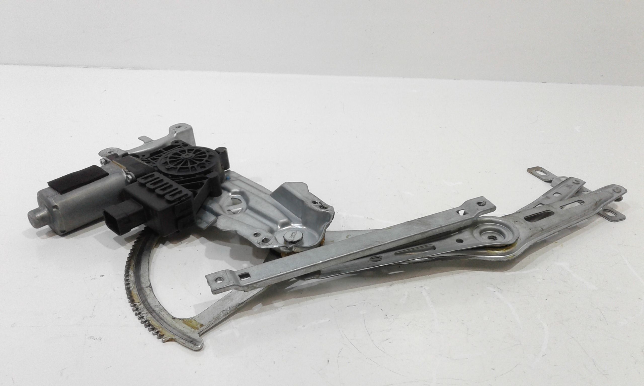 Alzacristallo Porta Ant. Destro Usato