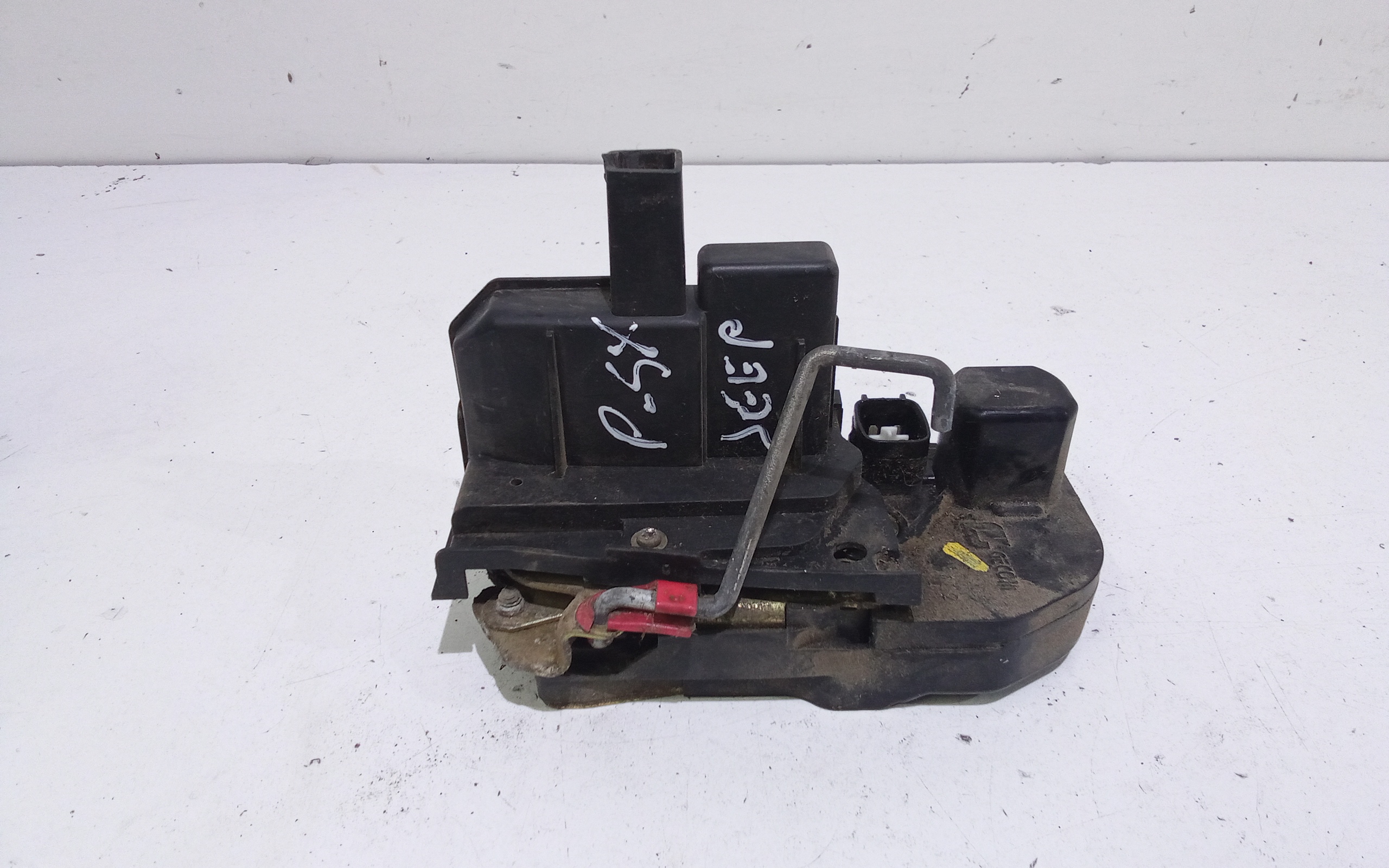 Serratura Porta Post. Sinistro K68268219AA Usato