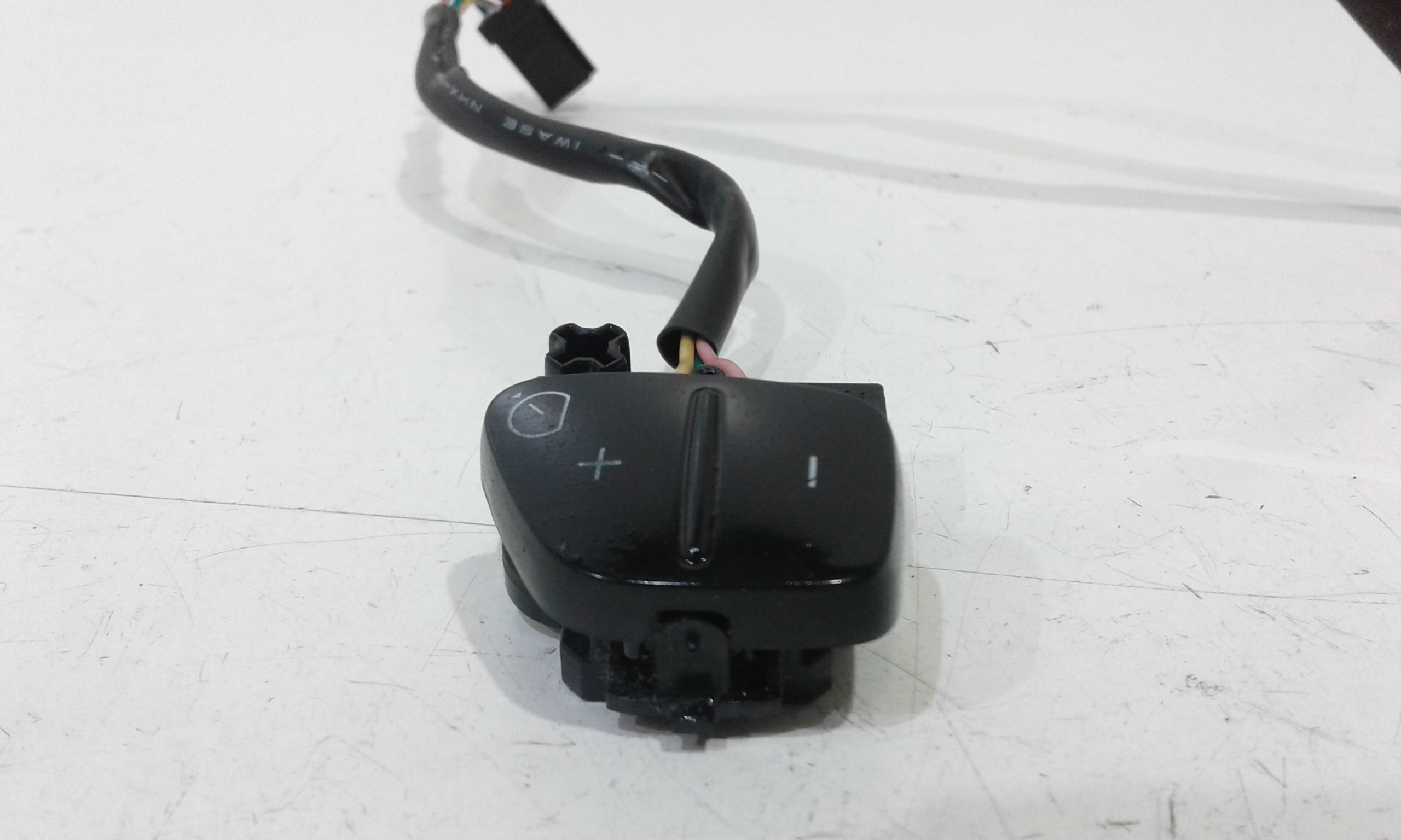 Blocco Volante Multifunzione Usato