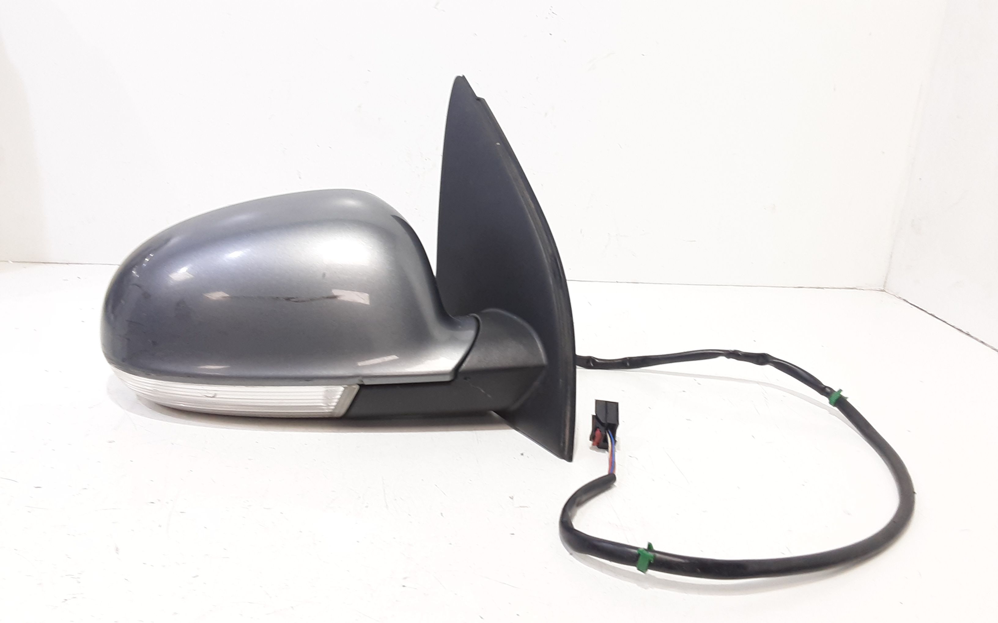 Retrovisore Est. Destro Usato