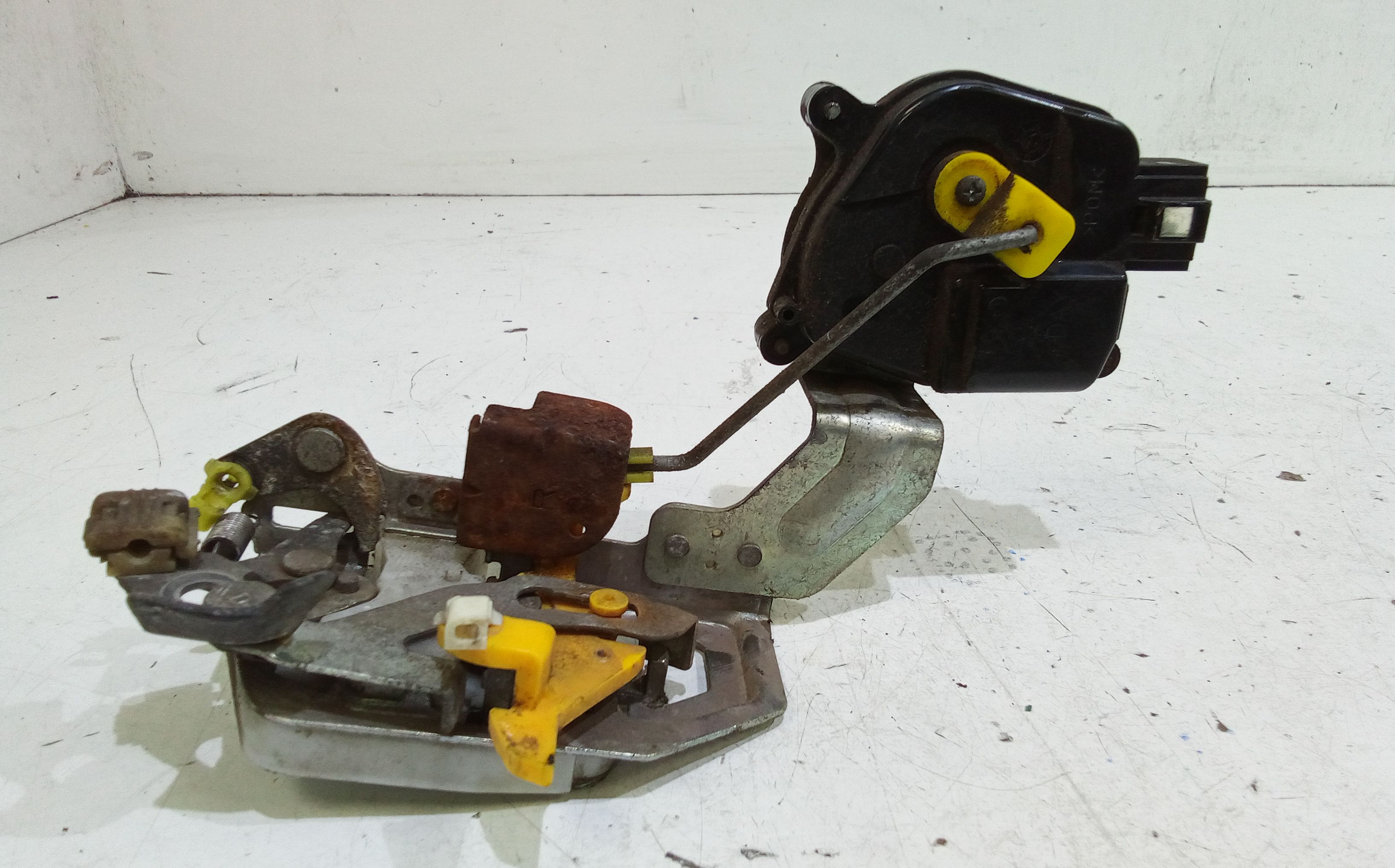 Serratura Porta Ant. Destro Usato