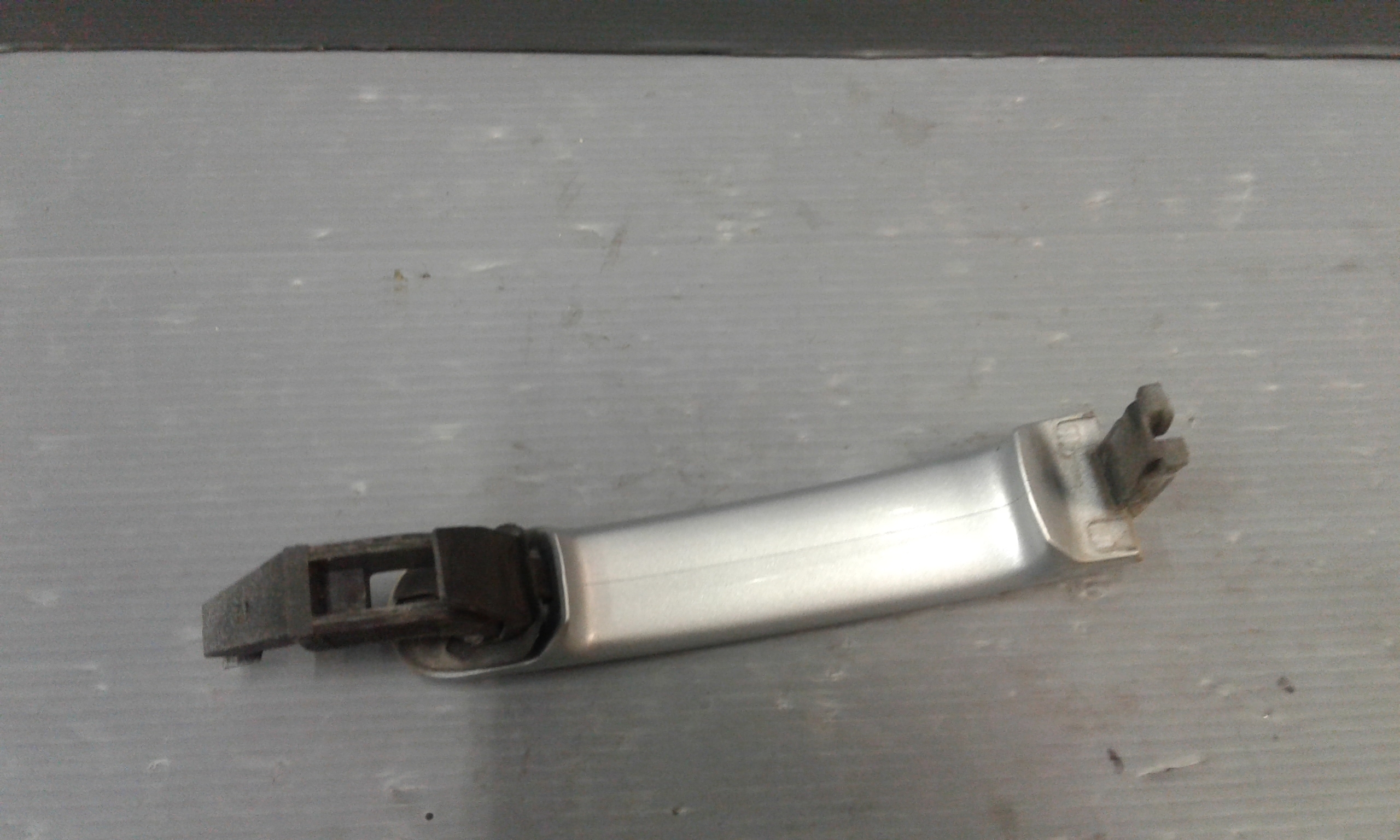 Maniglia Porta Ant. Destro 3B0837207GGRU Usato