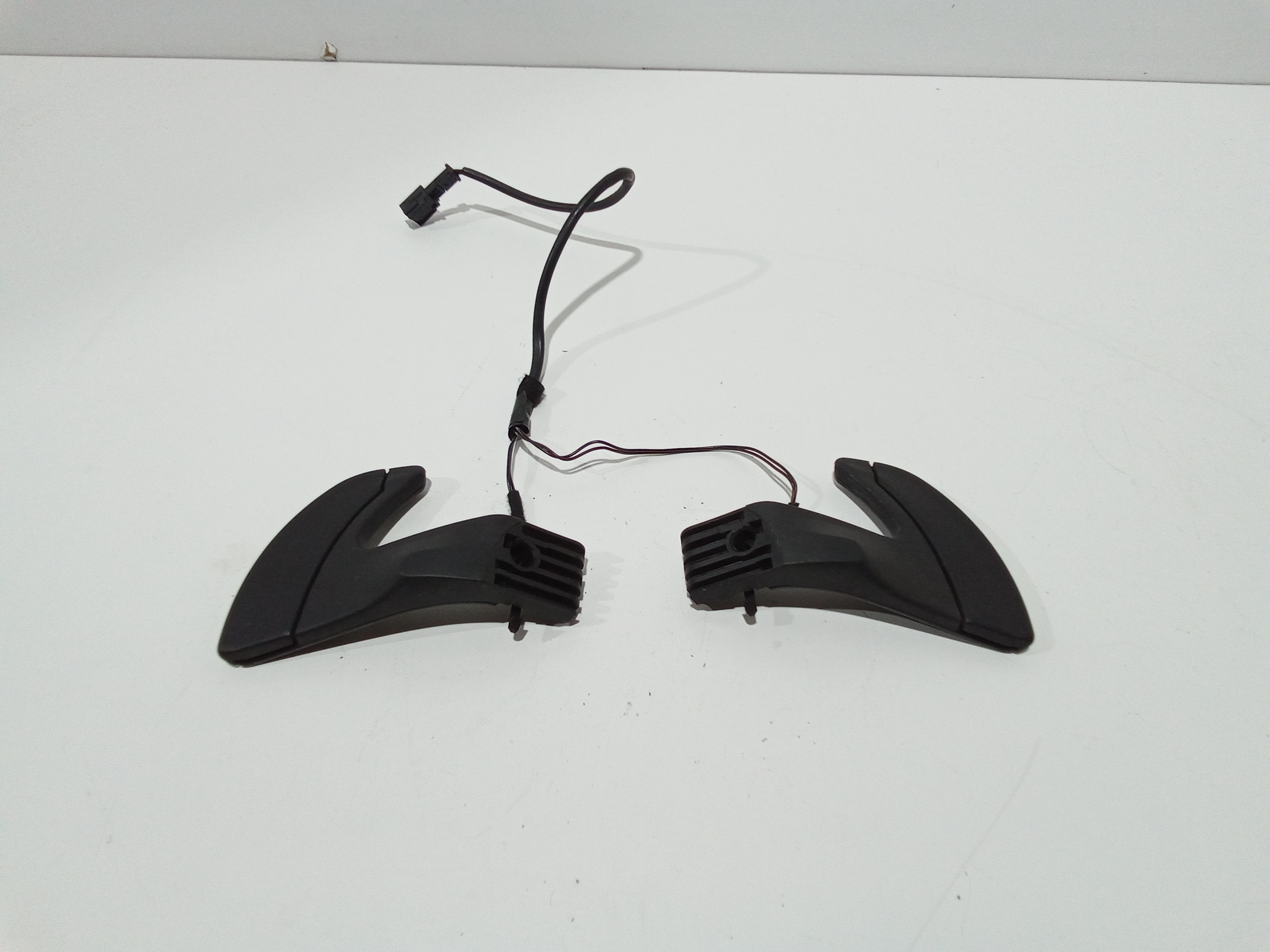 Comando cambio sequenziale Destro,Comando cambio sequenziale Sinistro - Immagine 1 di 4