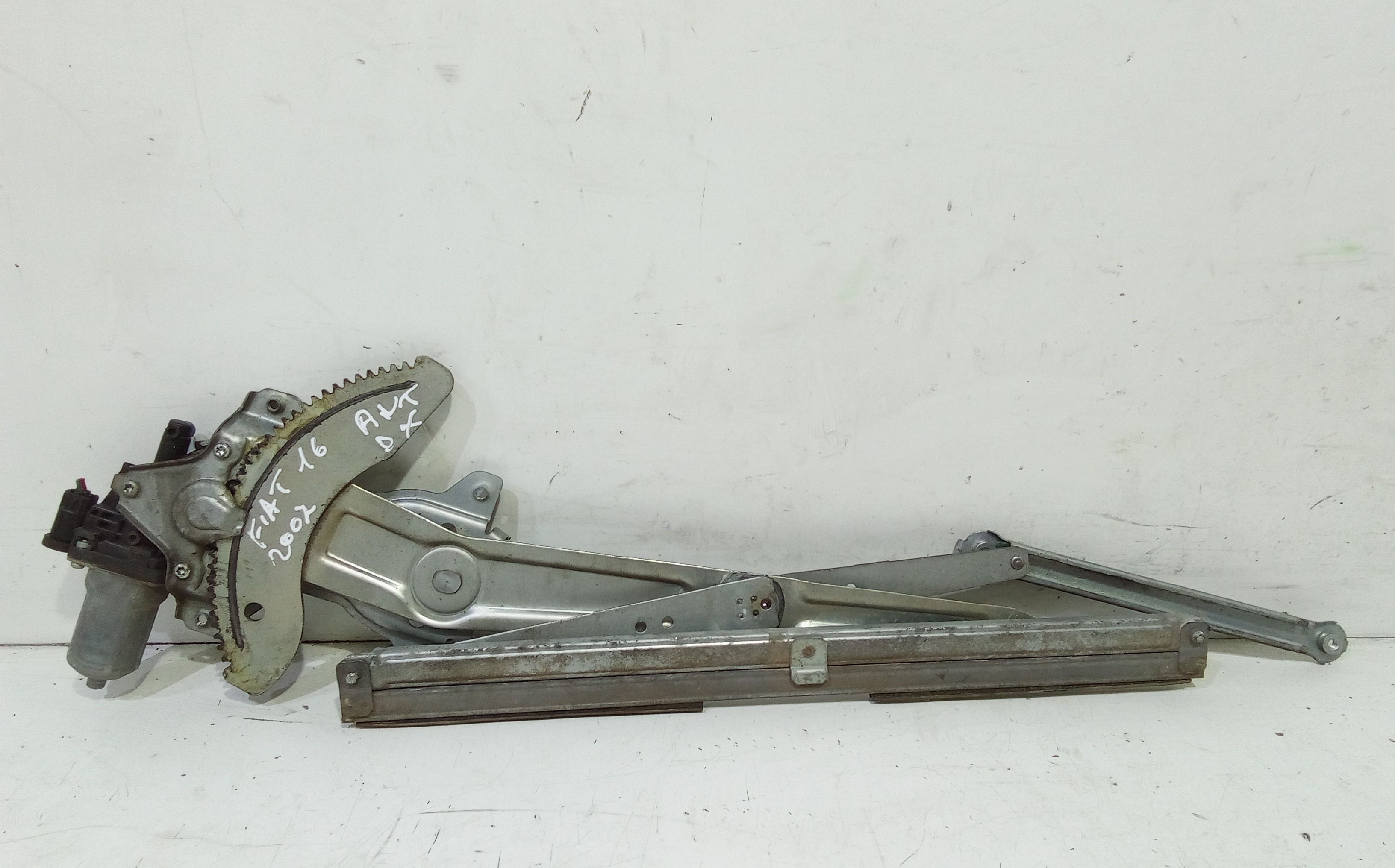 Alzacristallo Porta Ant. Destro 71750974 Usato