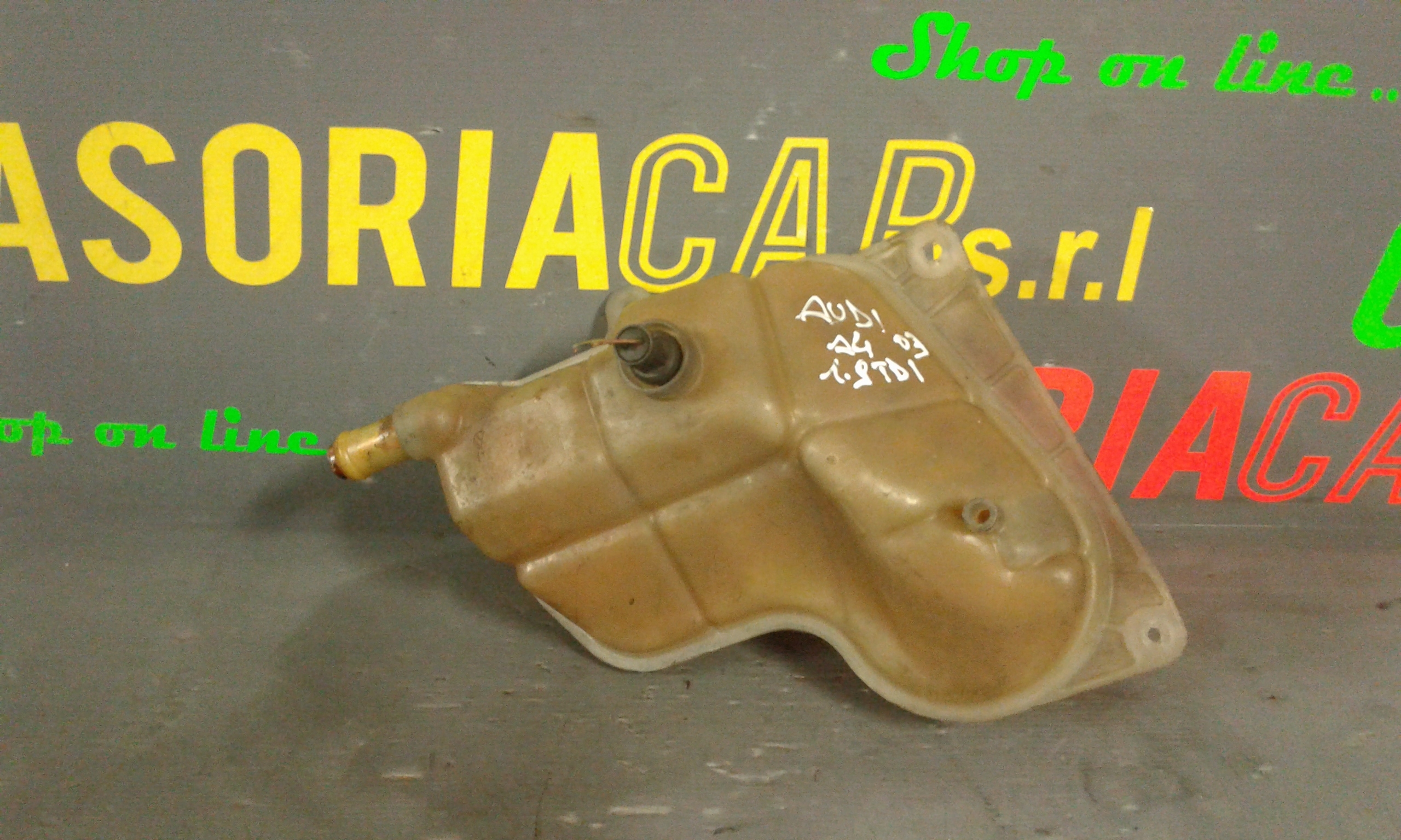 Vaschetta Compensazione Radiatore 8E0121403 Usato