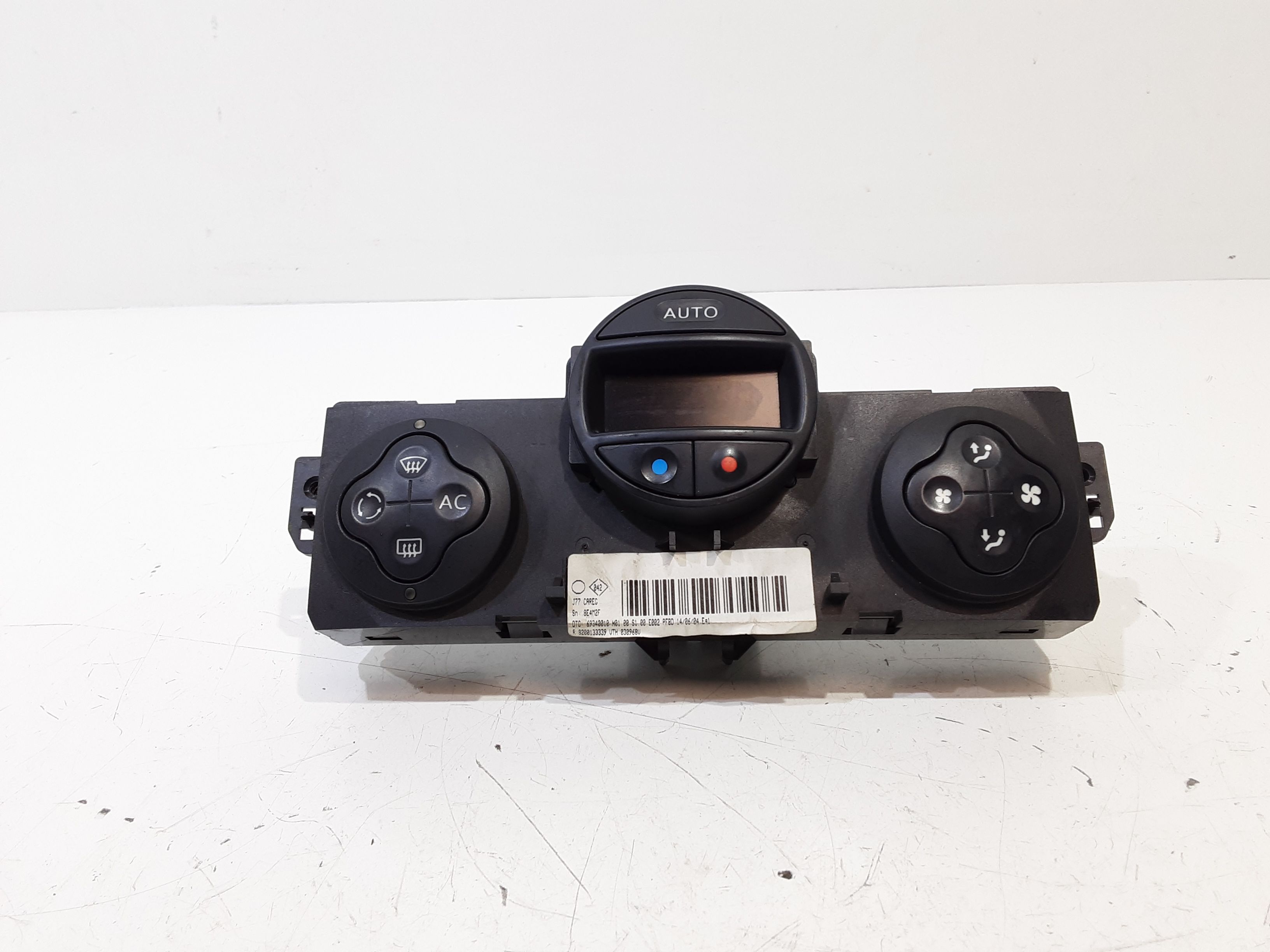 Blocco Comando Climatizzazione 7701070473 Usato