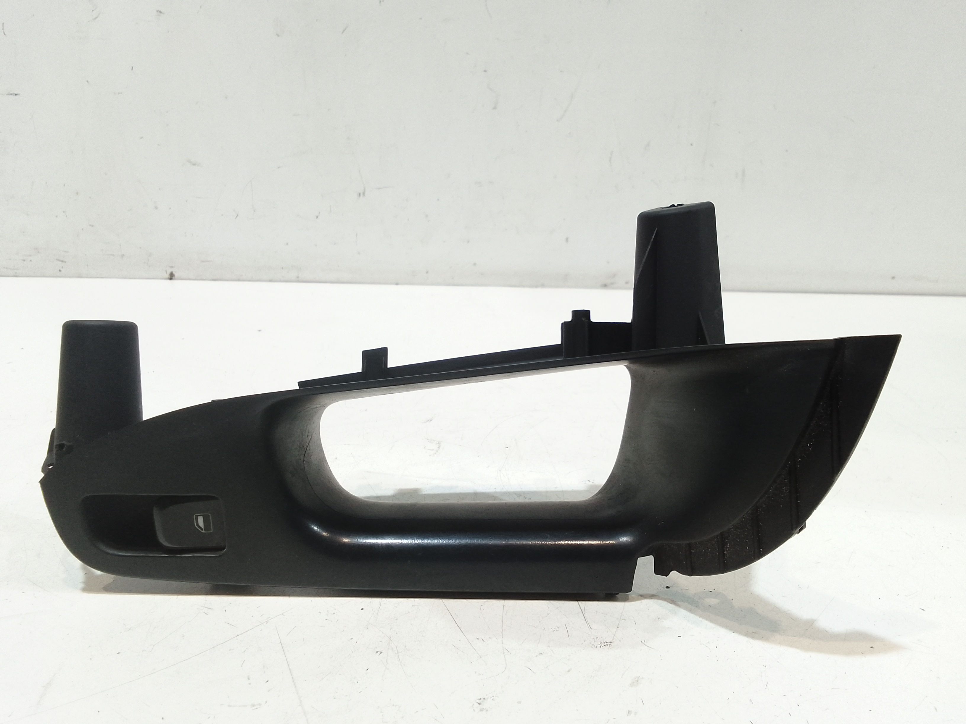 Interruttore Alzacristalli Porta Ant. Destro Usato