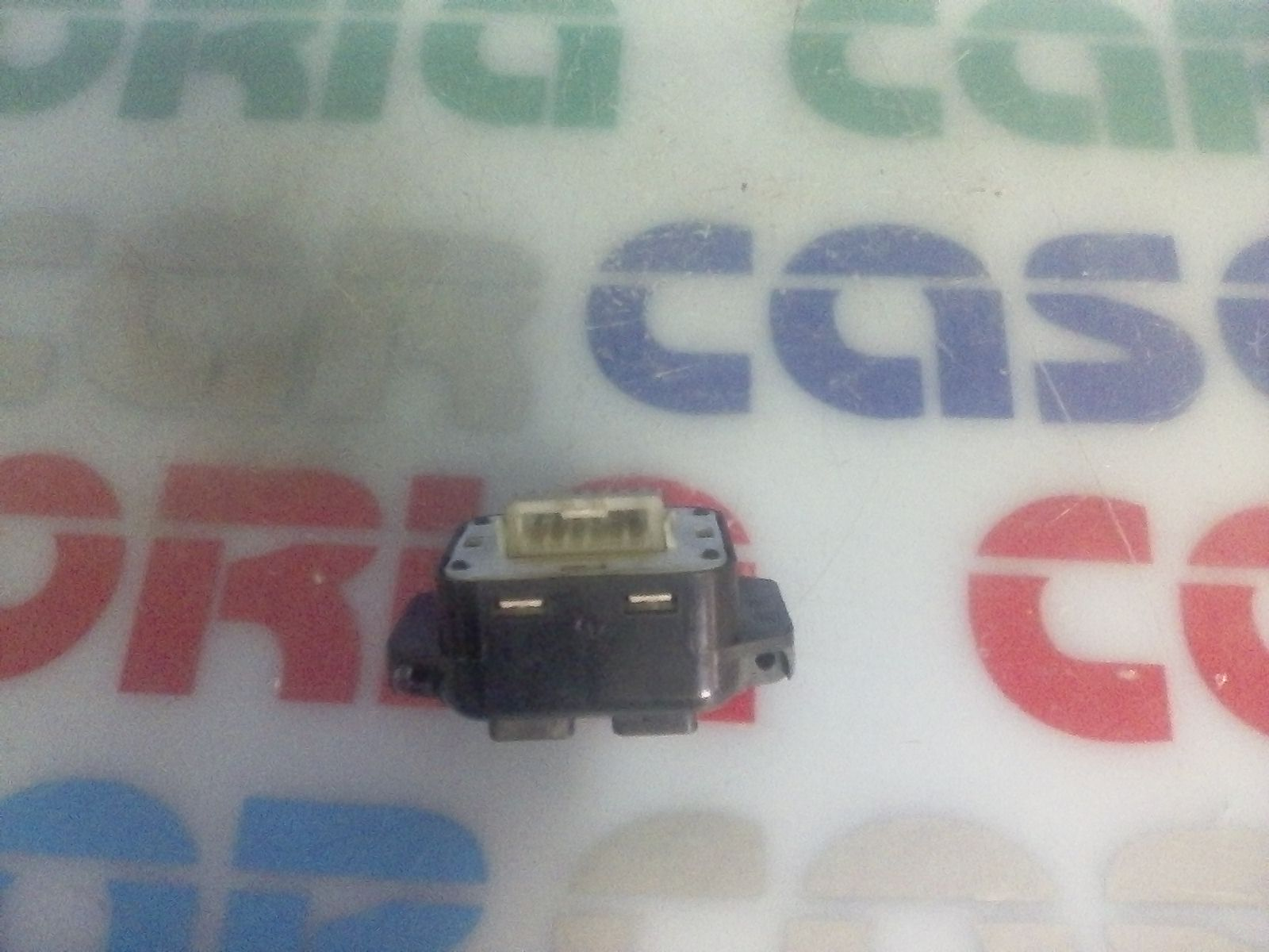 Interruttore Alzacristalli Porta Ant. Sinistro Usato