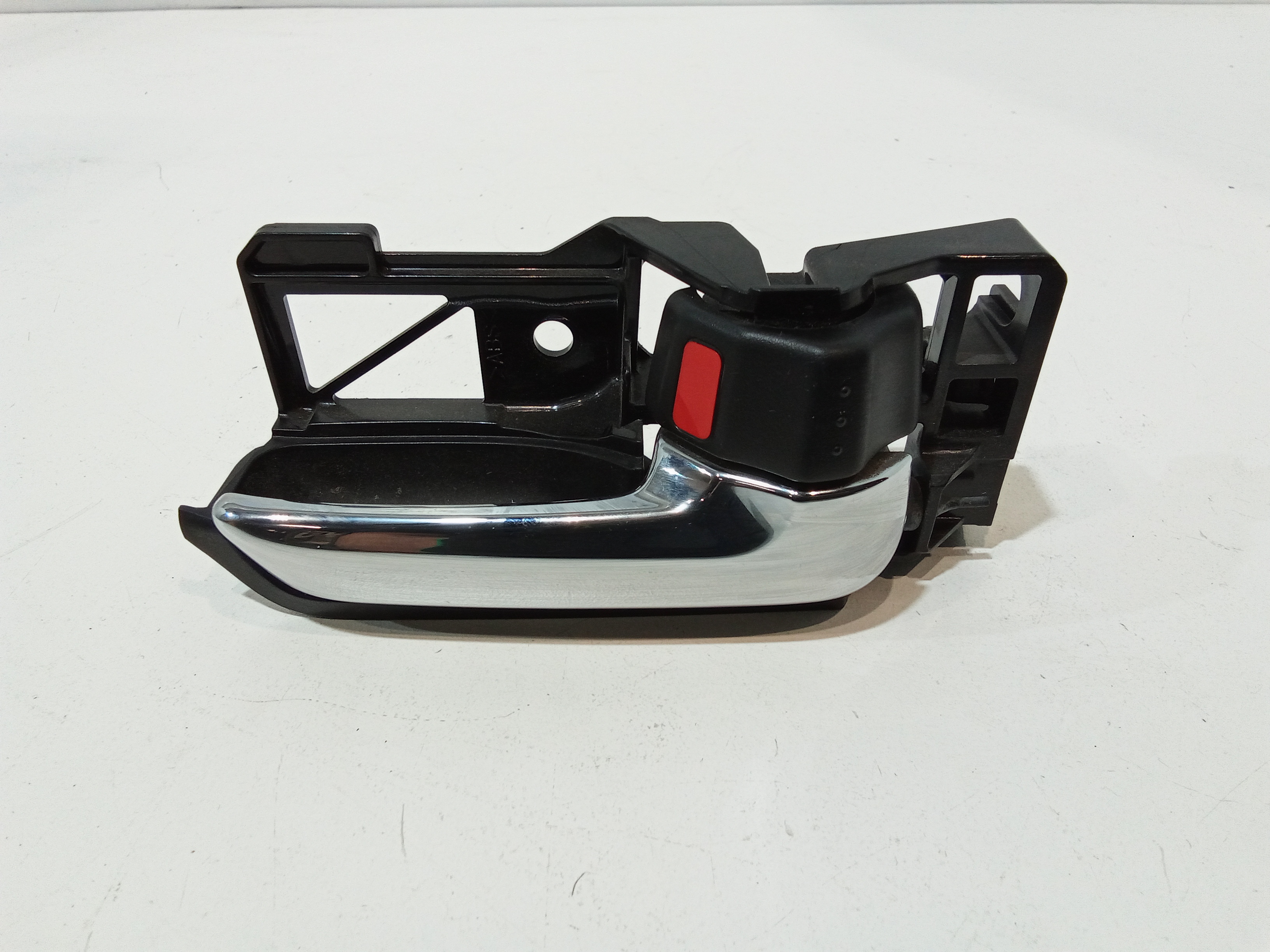 Maniglia Int. Apertura Porta Post. Destro 8311063JA15PK Usato