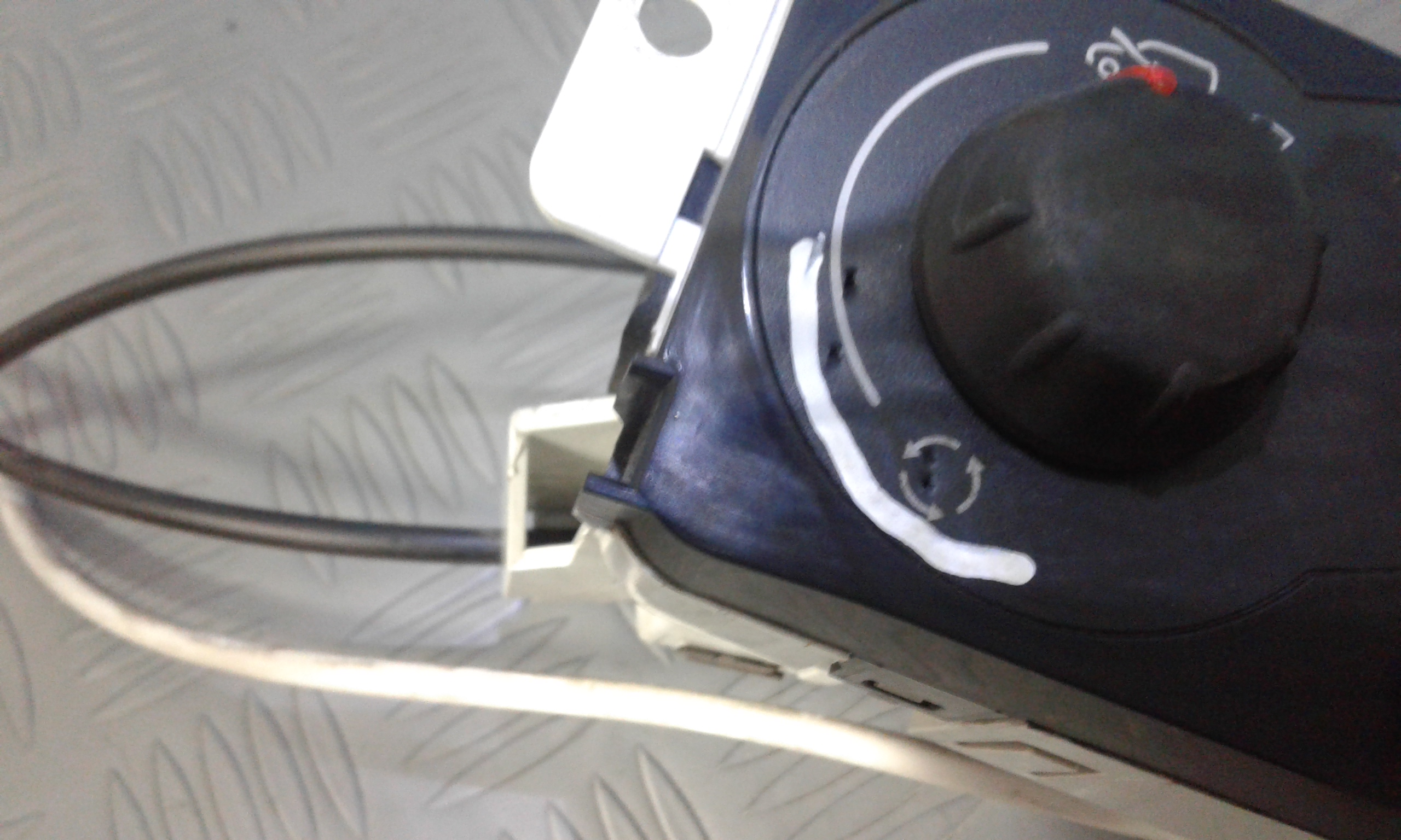 Blocco Comando Climatizzazione 275100550R Usato