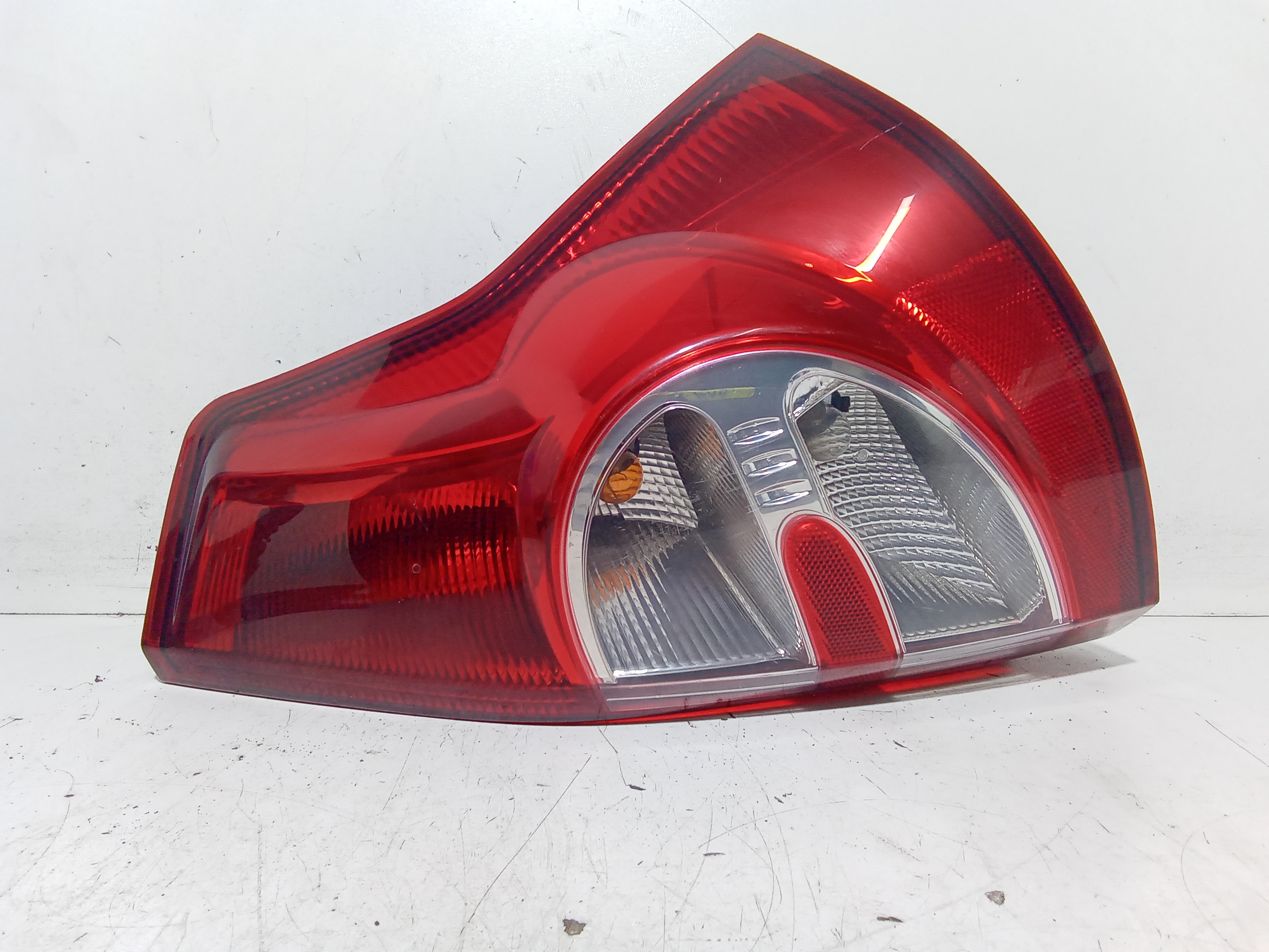 Fanale Post. Destro 8200734824 Usato