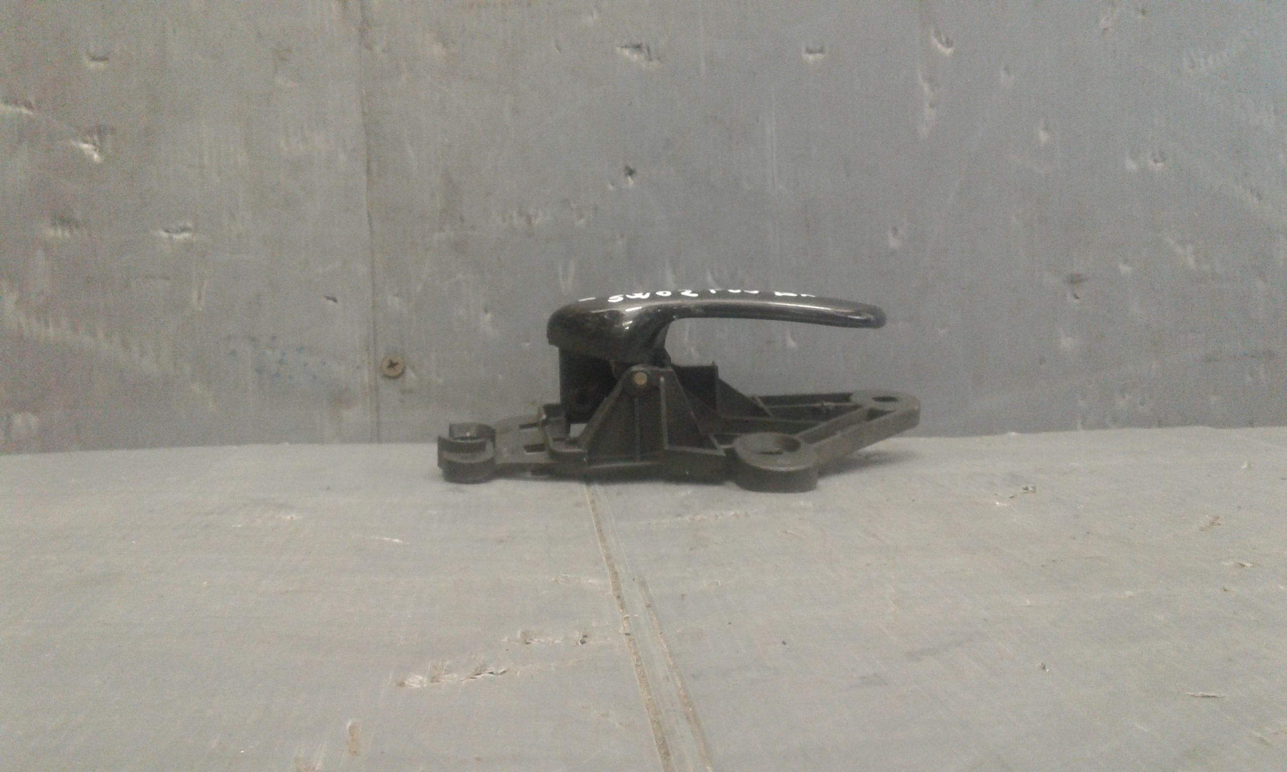 Maniglia Int. Apertura Porta Post. Destro 735241230 Usato