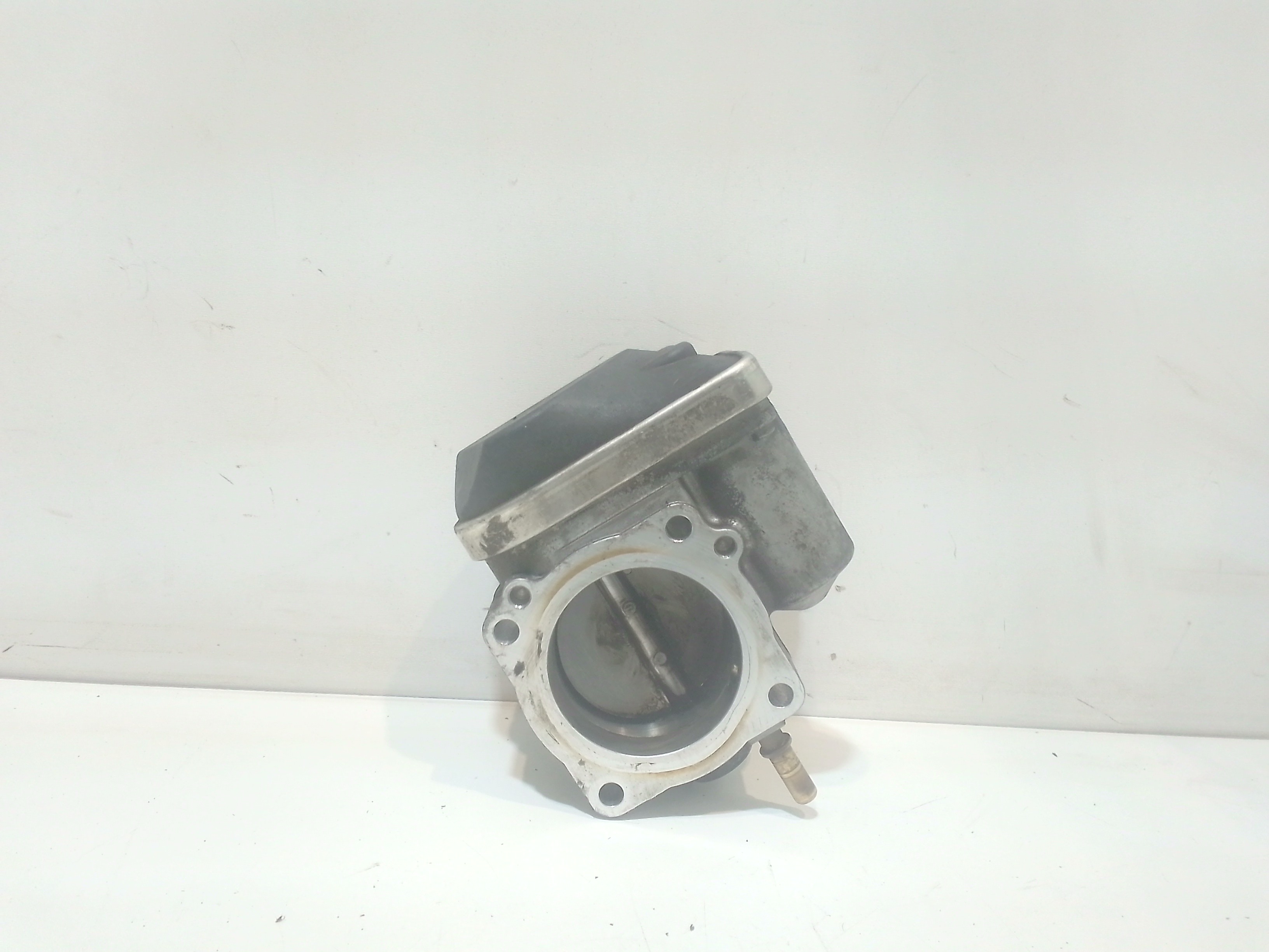 Corpo Farfallato 8200171134 Usato