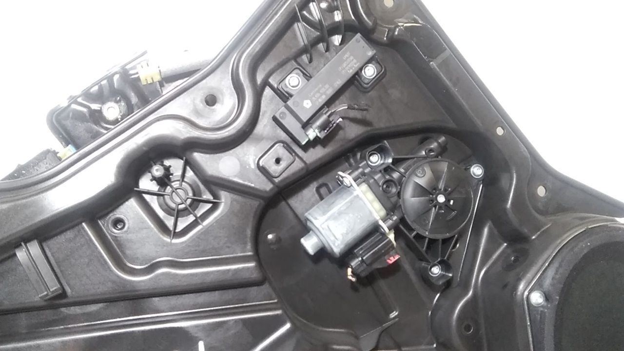 Alzacristallo Porta Post. Sinistro Usato