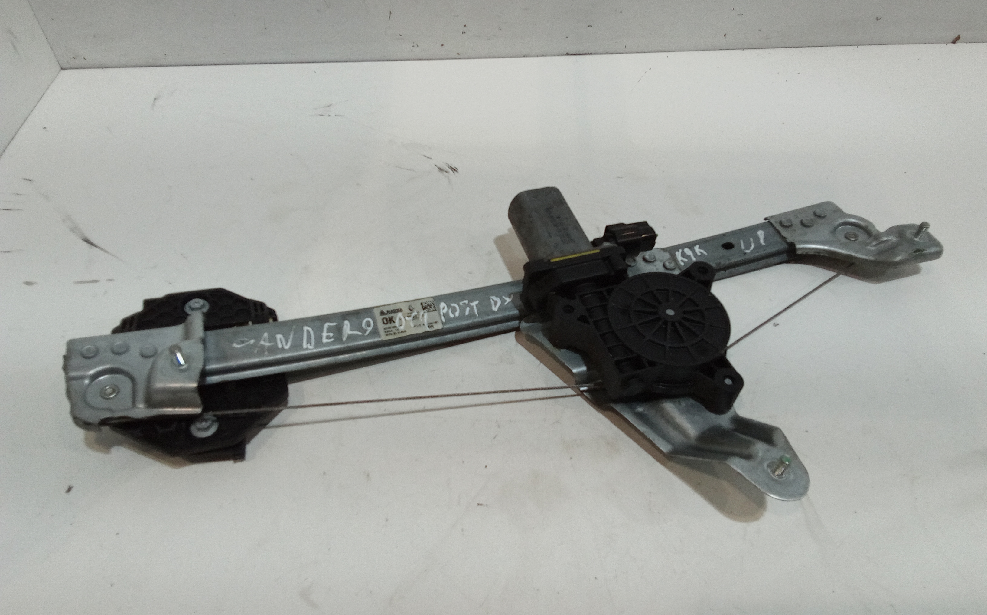 Alzacristallo Porta Post. Destro 827202131R Usato