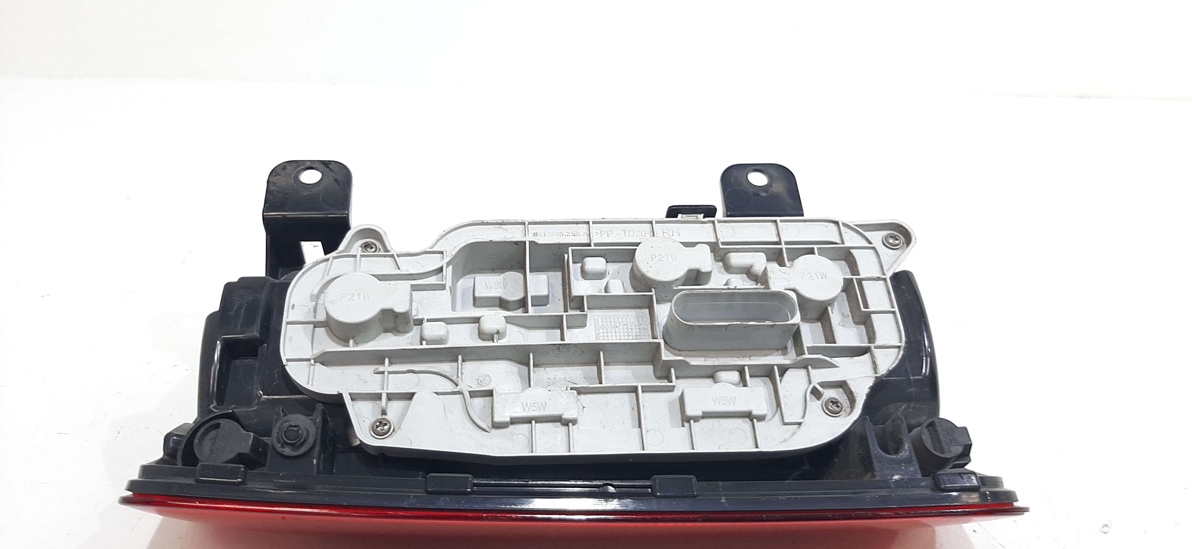 Fanale Post. Destro 2K1945096AA Usato