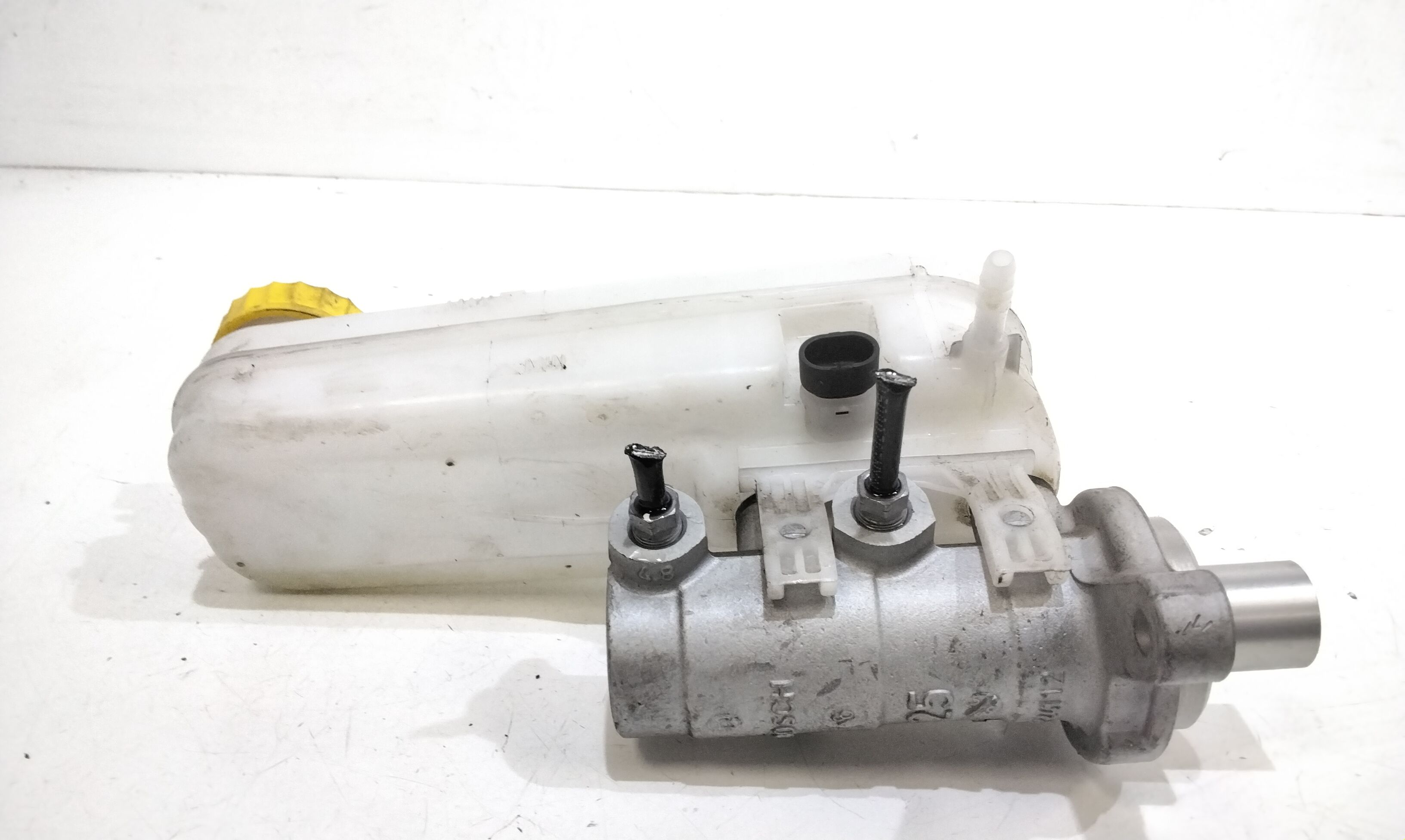 Pompa Comando Freni 1669577480 Usato