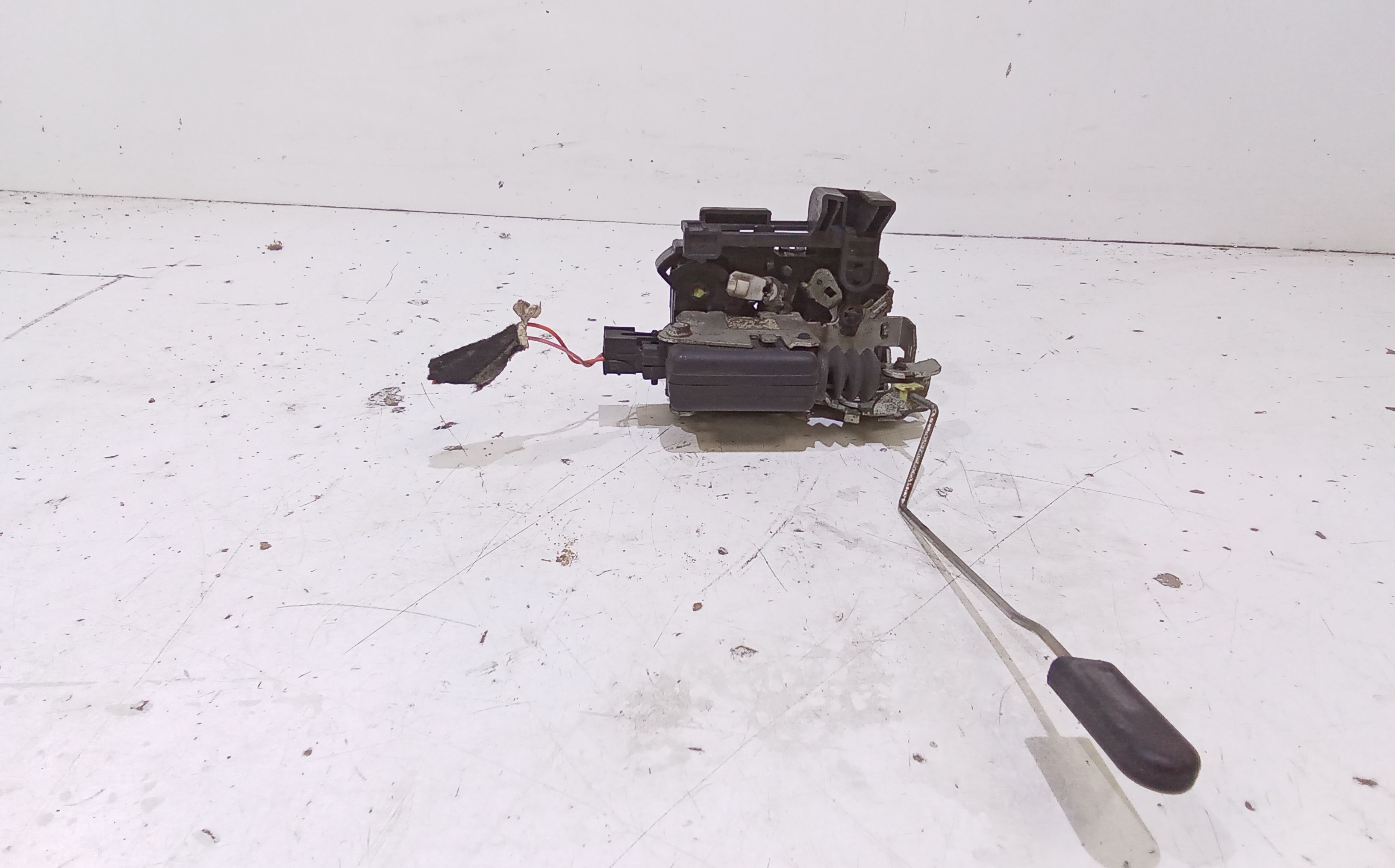 Serratura Porta Ant. Destro 805024299R Usato