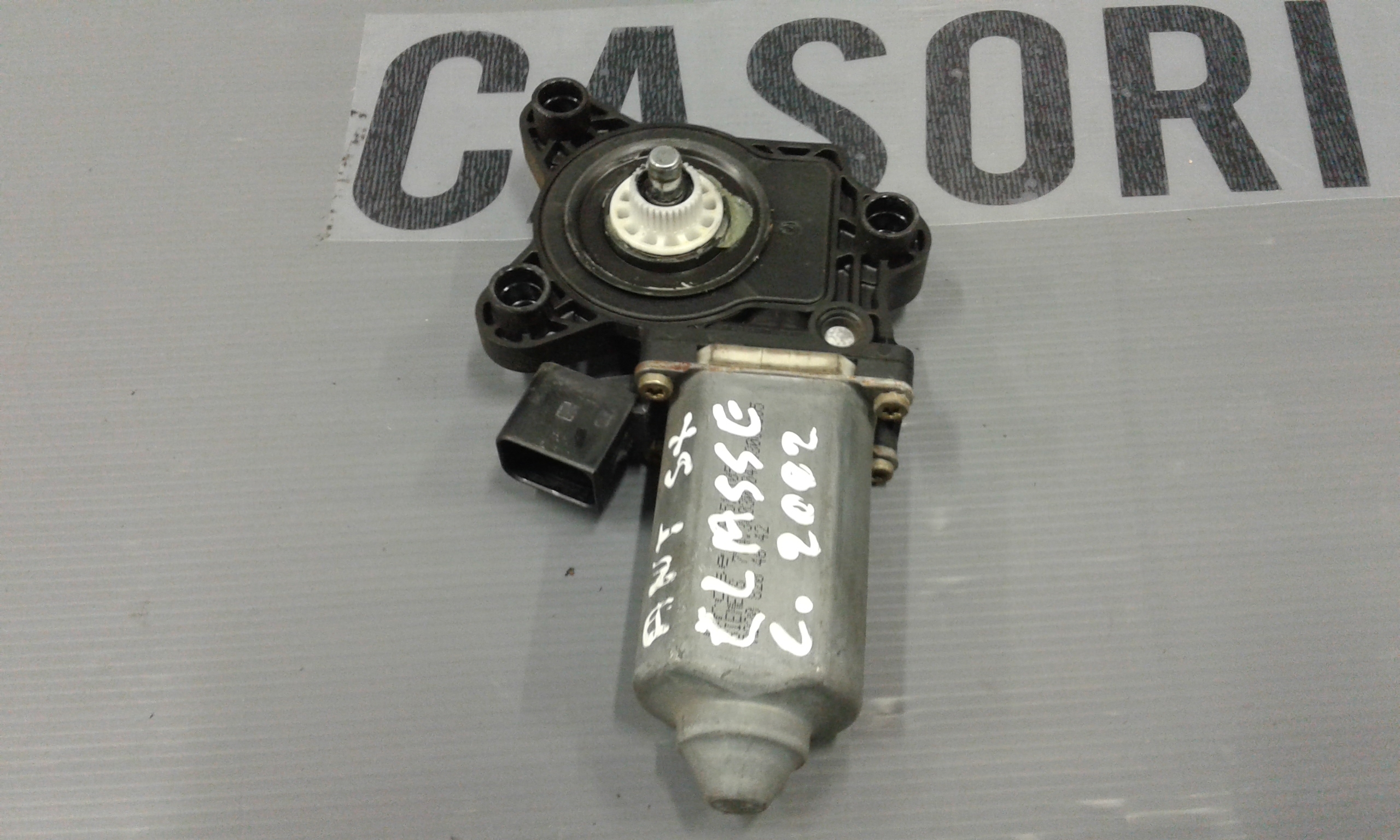 Motorino Alzacristallo Porta Ant. Sinistro A2118203042 Usato