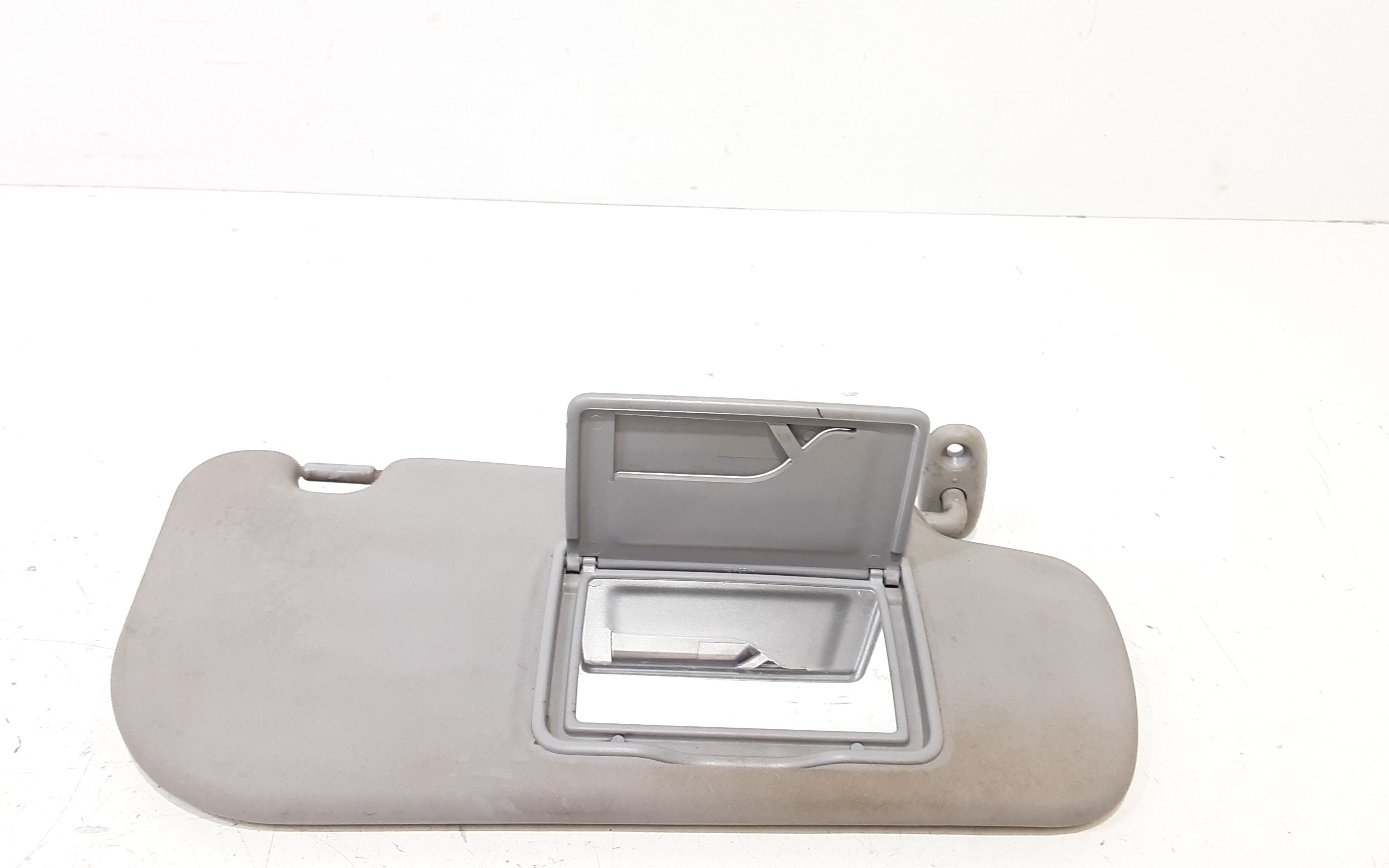 Aletta Parasole Parabrezza Destro 8522007140MG Usato