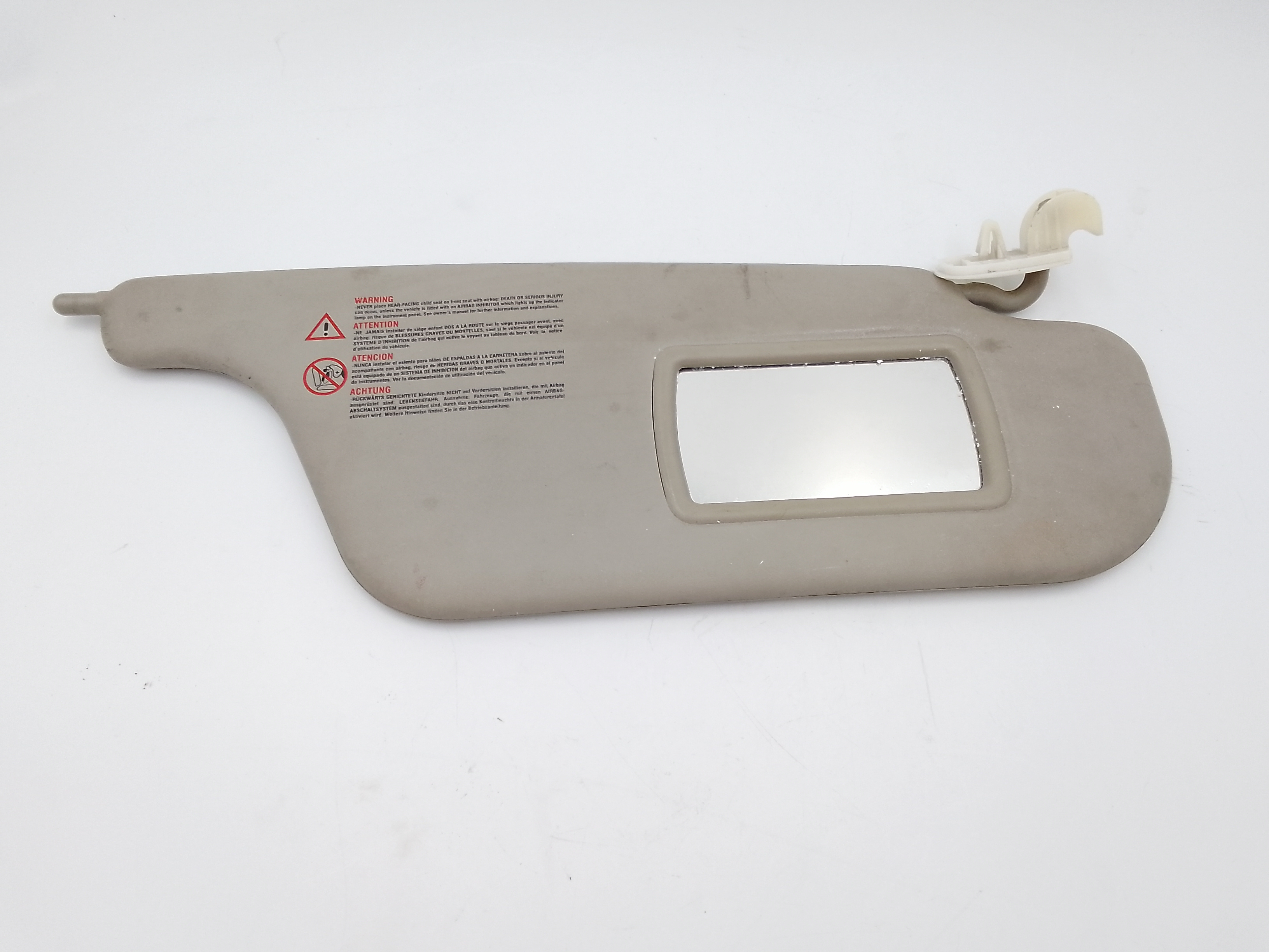 Aletta Parasole Parabrezza Destro 8200213199 Usato