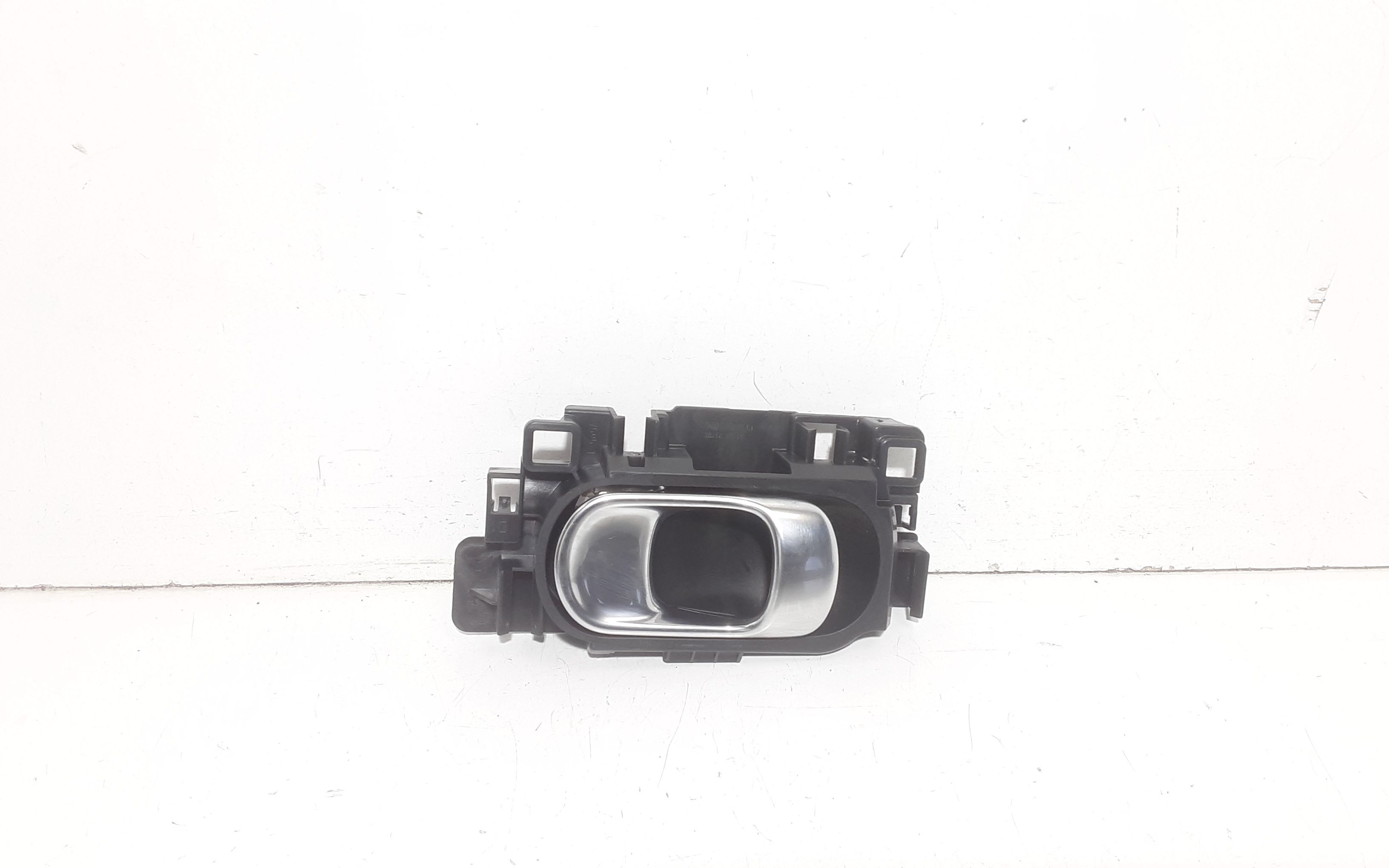 Maniglia Int. Apertura Porta Ant. Destro Usato