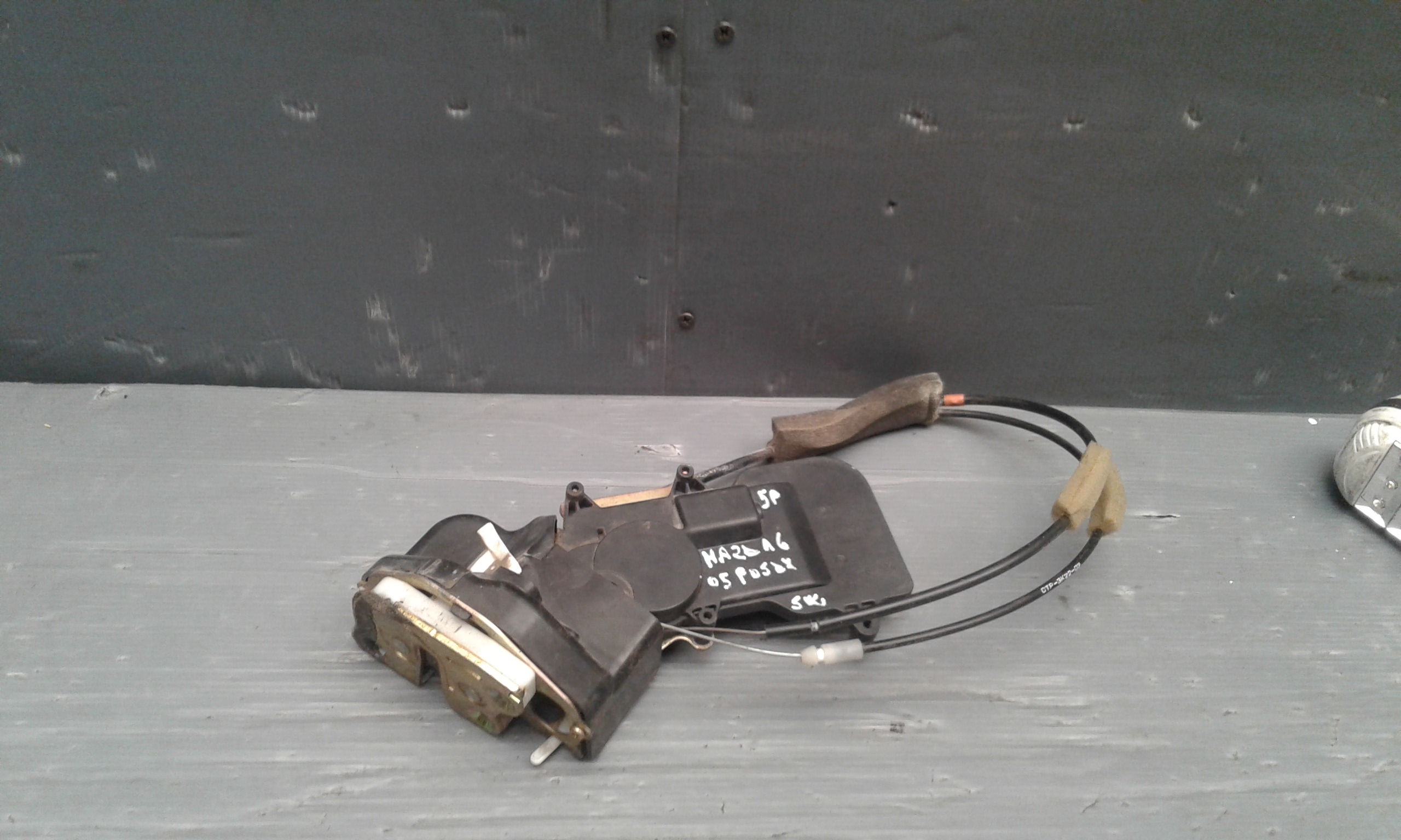 Serratura Porta Post. Destro GJ6A72310G Usato