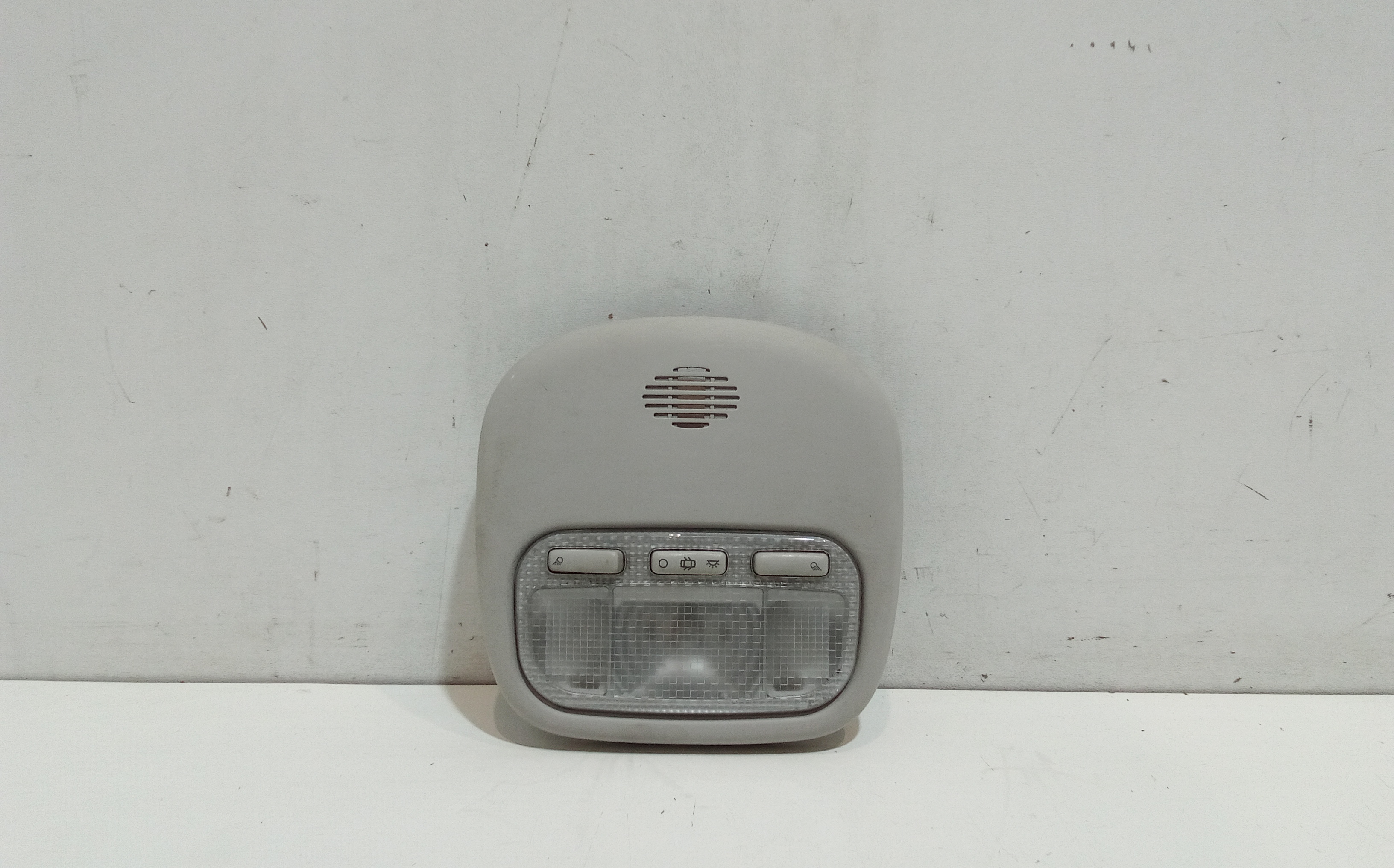 Luce Cortesia Ant. Tetto 6362Q1 Usato