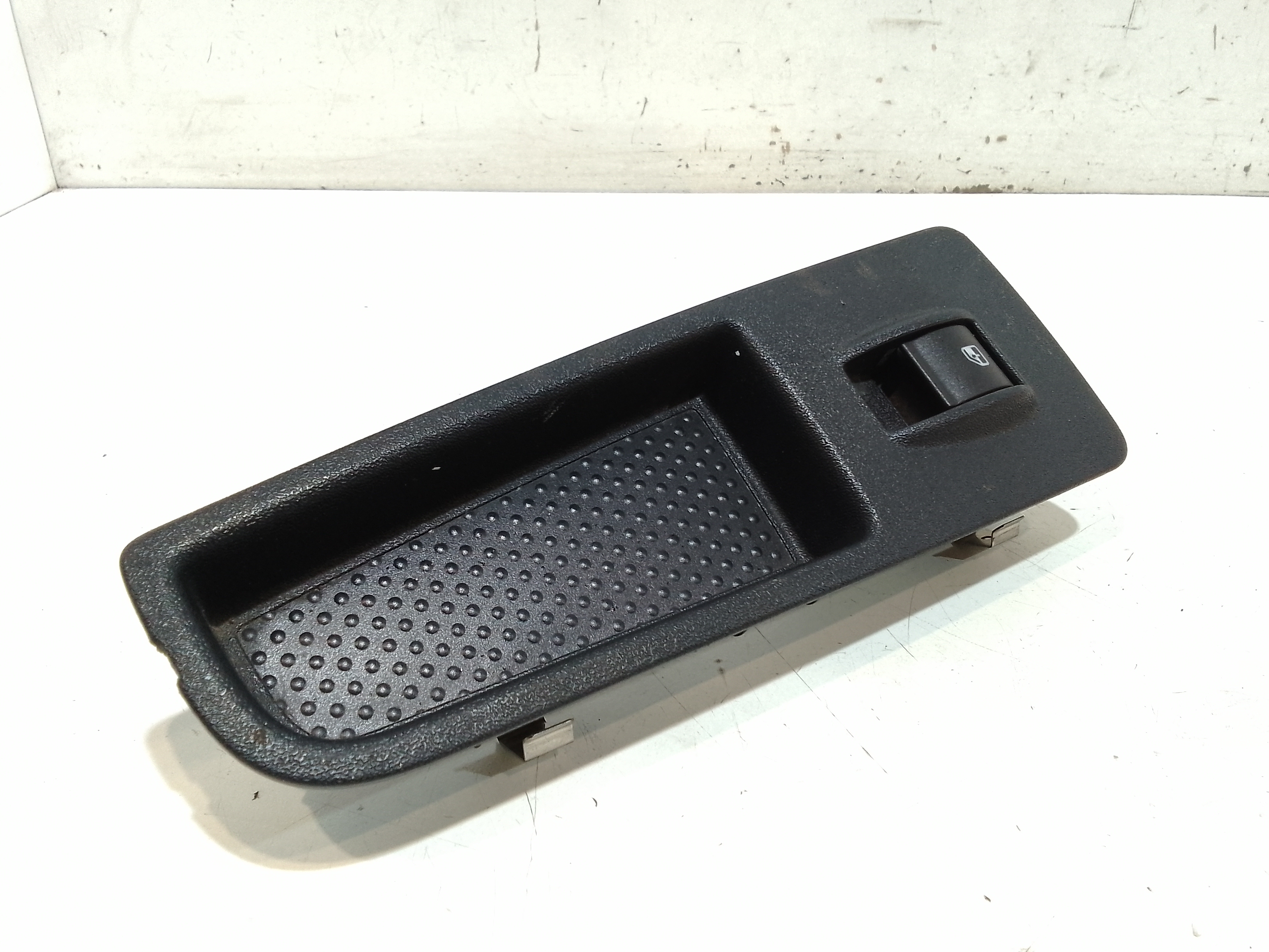 Interruttore Alzacristalli Porta Post. Sinistro 735474933 Usato