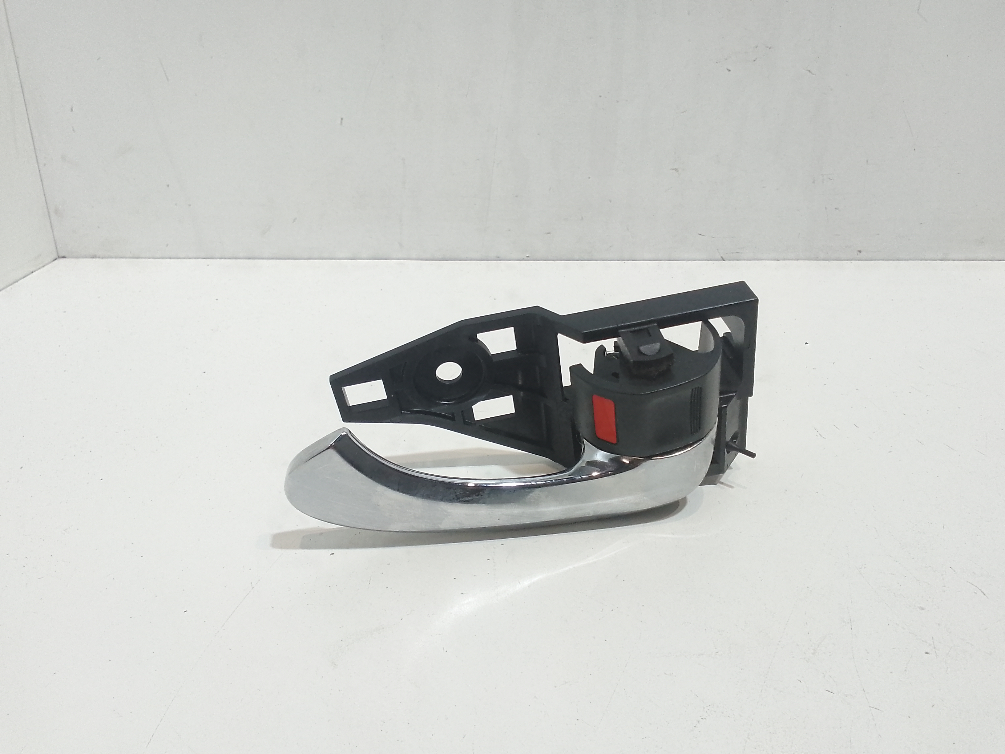 Maniglia Int. Apertura Porta Post. Destro 6920533090B0 Usato