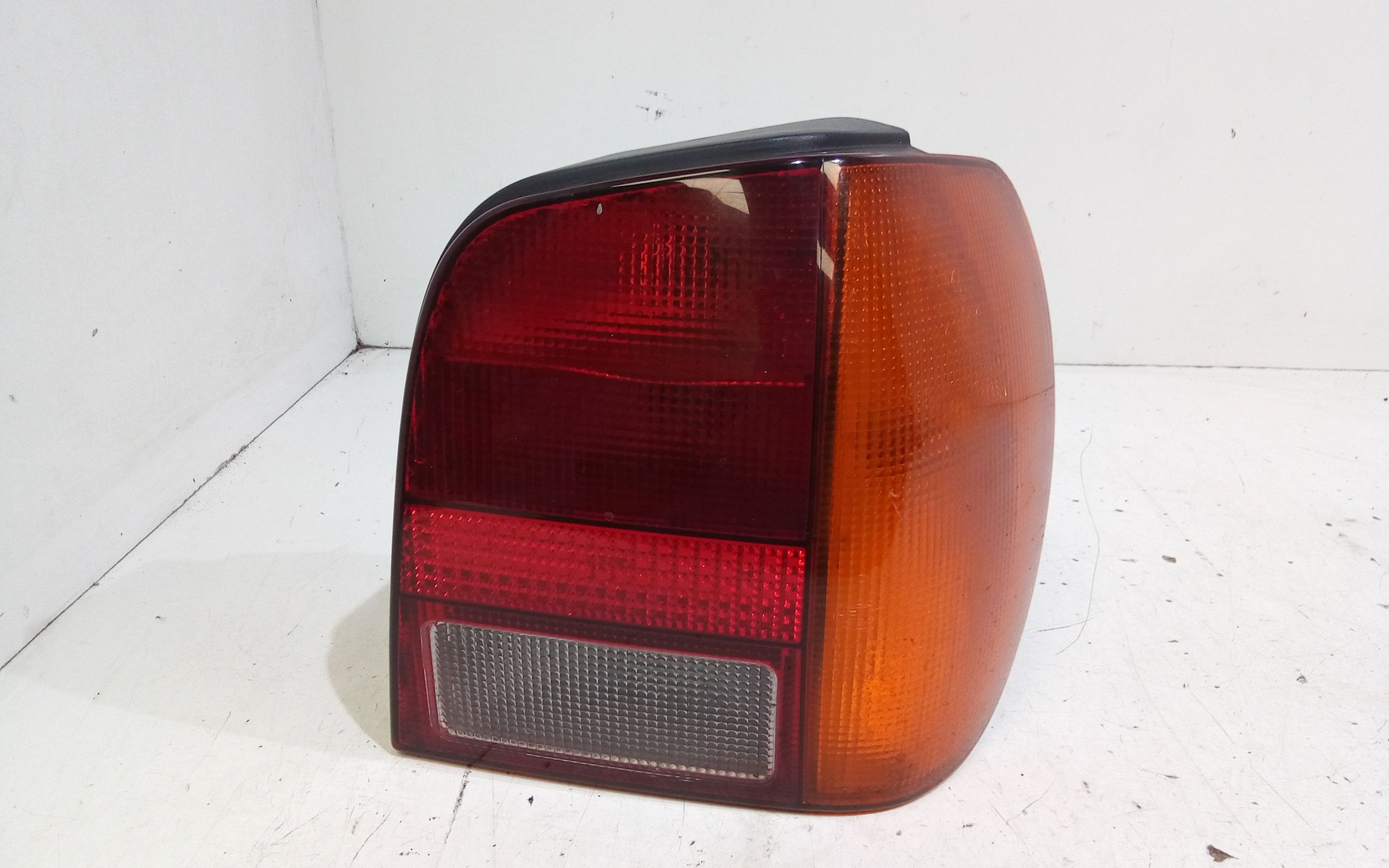 Fanale Post. Destro 6N0945096 Usato