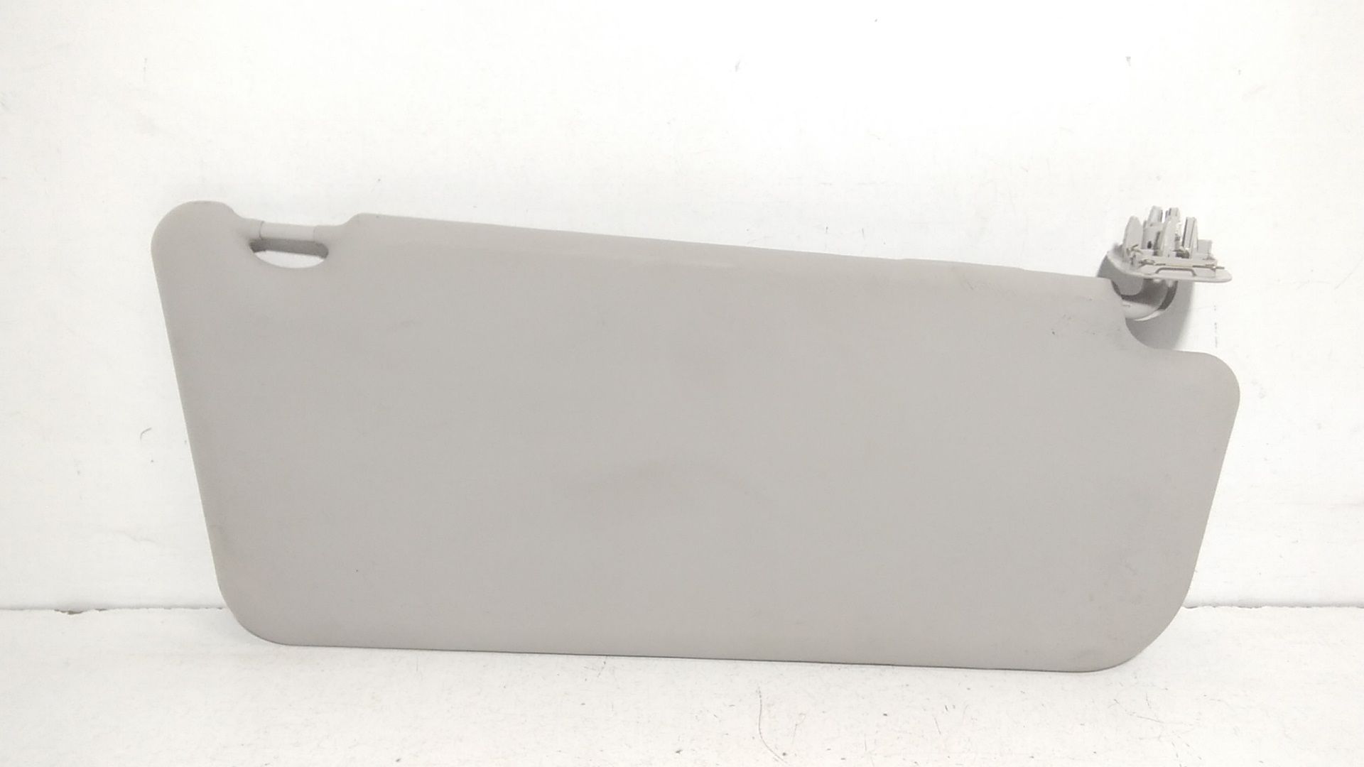 Aletta Parasole Parabrezza Sinistro 98094985BJ Usato