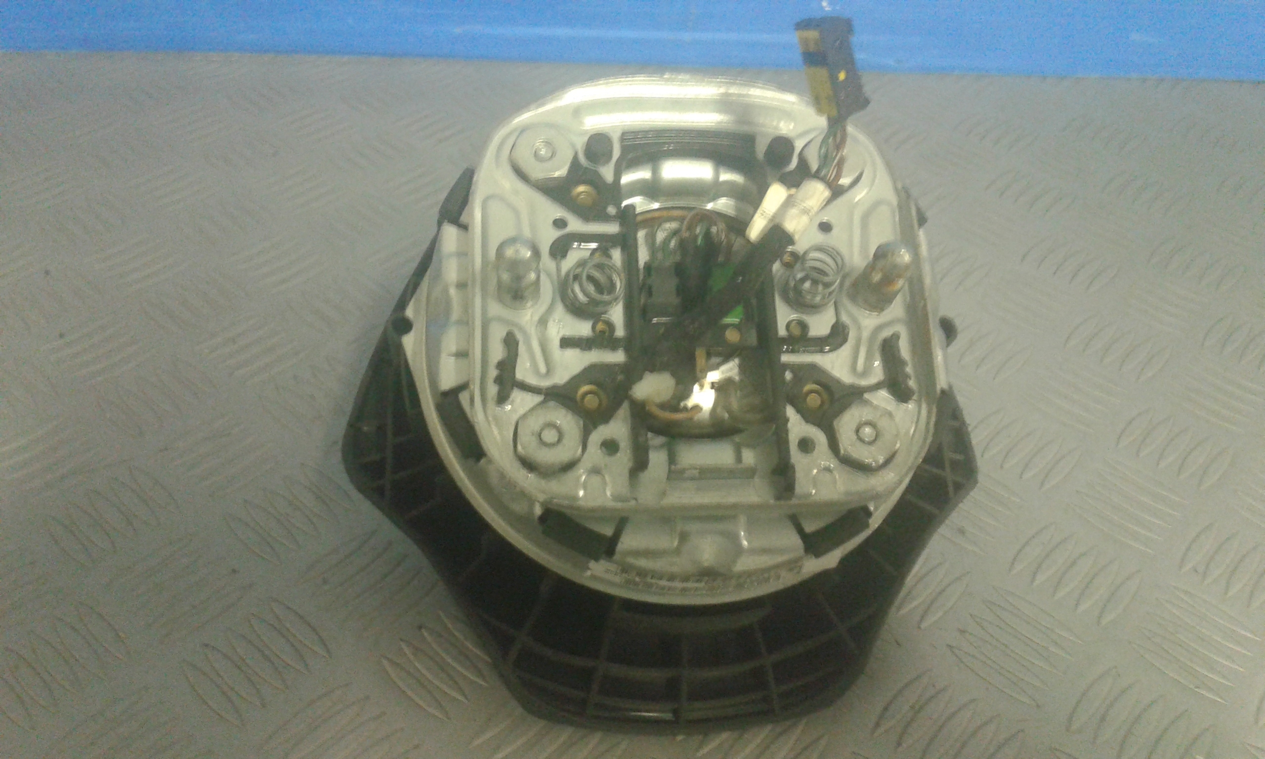 Dispositivo Airbag Lato Guida 32306770515 Usato