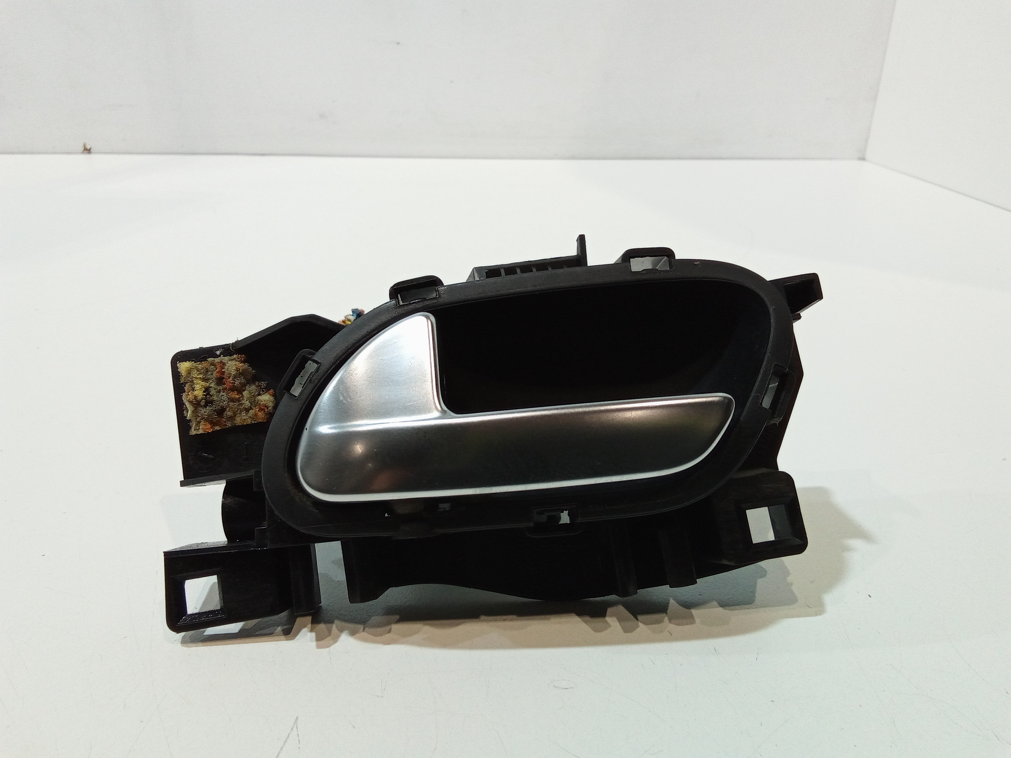 Maniglia Int. Apertura Porta Ant. Sinistro 9143T1 Usato