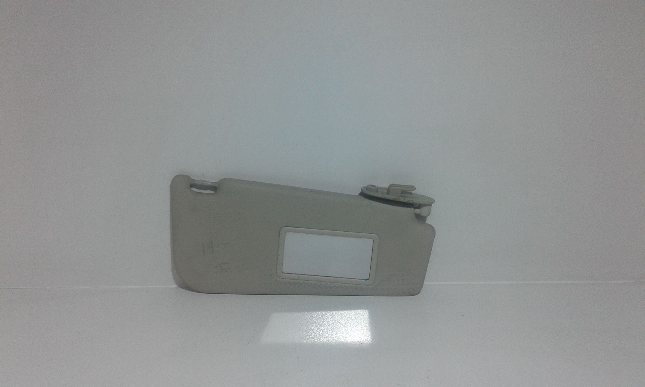 Aletta Parasole Parabrezza Destro 735338206 Usato