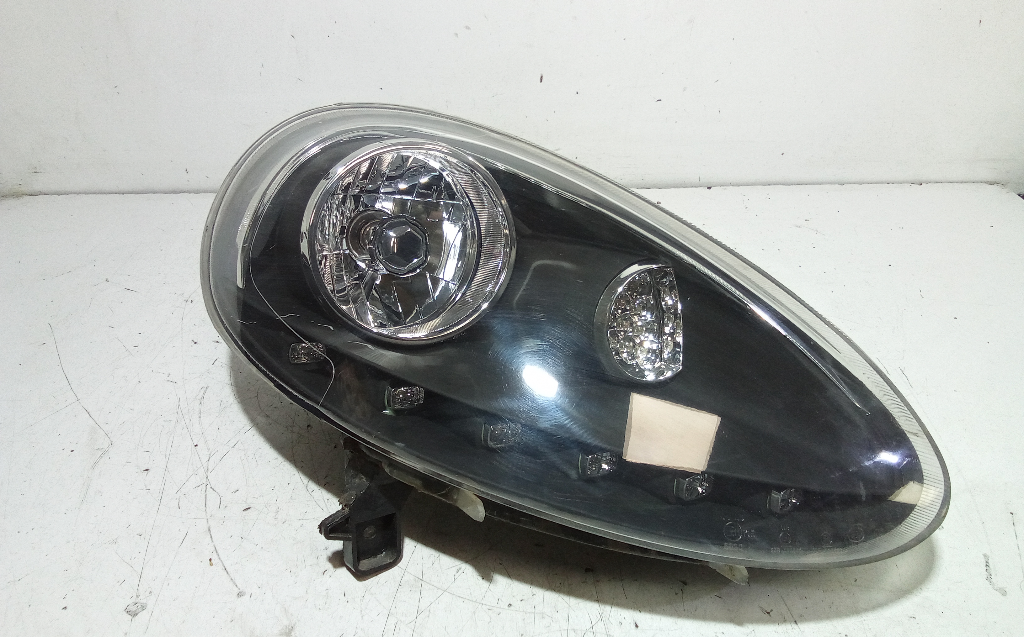 Proiettore Destro Usato