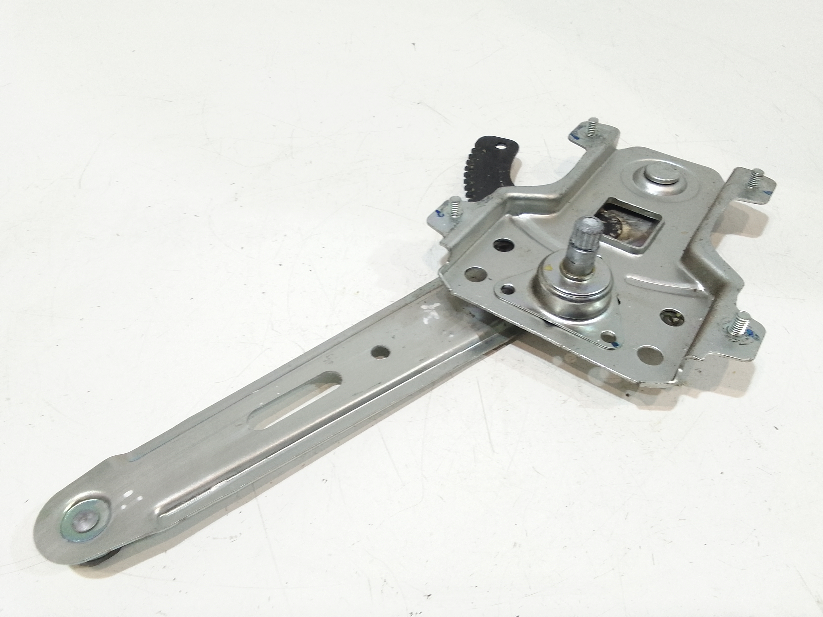 Alzacristallo Porta Post. Sinistro 834010X000 Usato