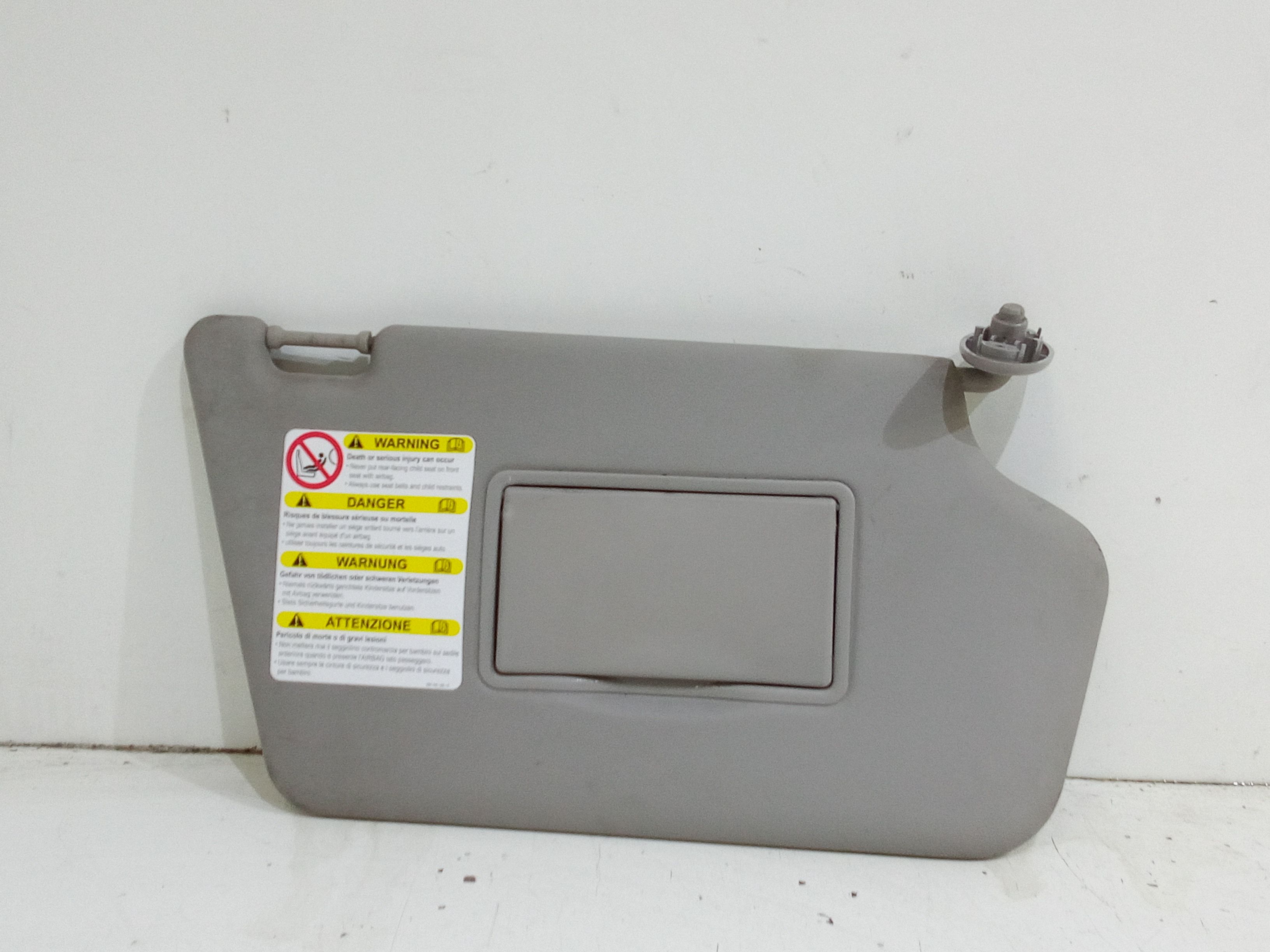 Aletta Parasole Parabrezza Destro 1222069 Usato