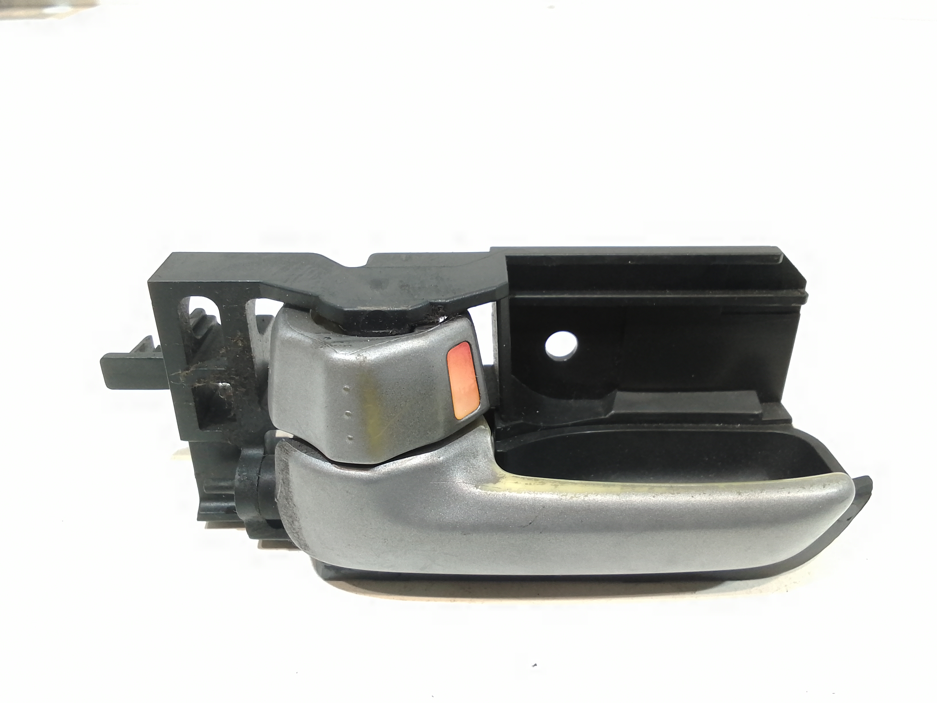 Maniglia Int. Apertura Porta Ant. Sinistro 8313062J00S1S Usato