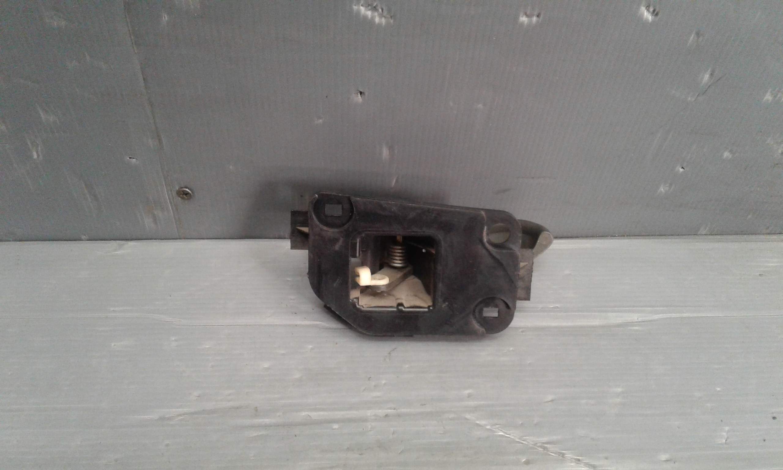 Maniglia Int. Apertura Porta Ant. Destro Usato