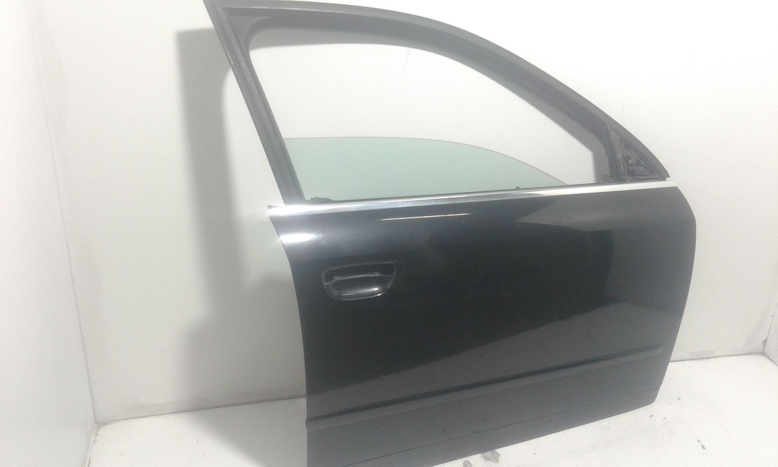 Porta Ant. Destro 8E0831052L Usato