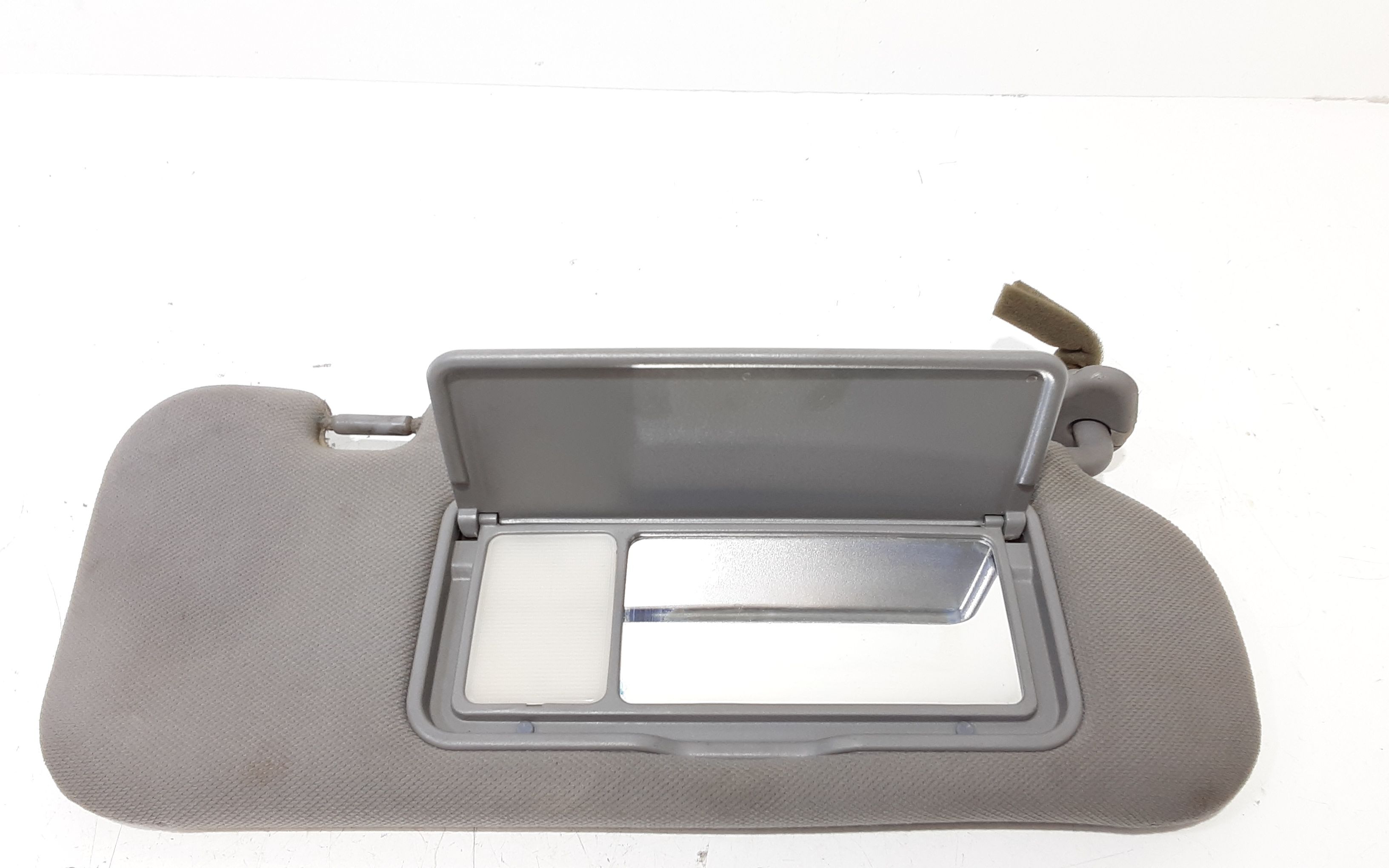 Aletta Parasole Parabrezza Destro 852043E01044 Usato