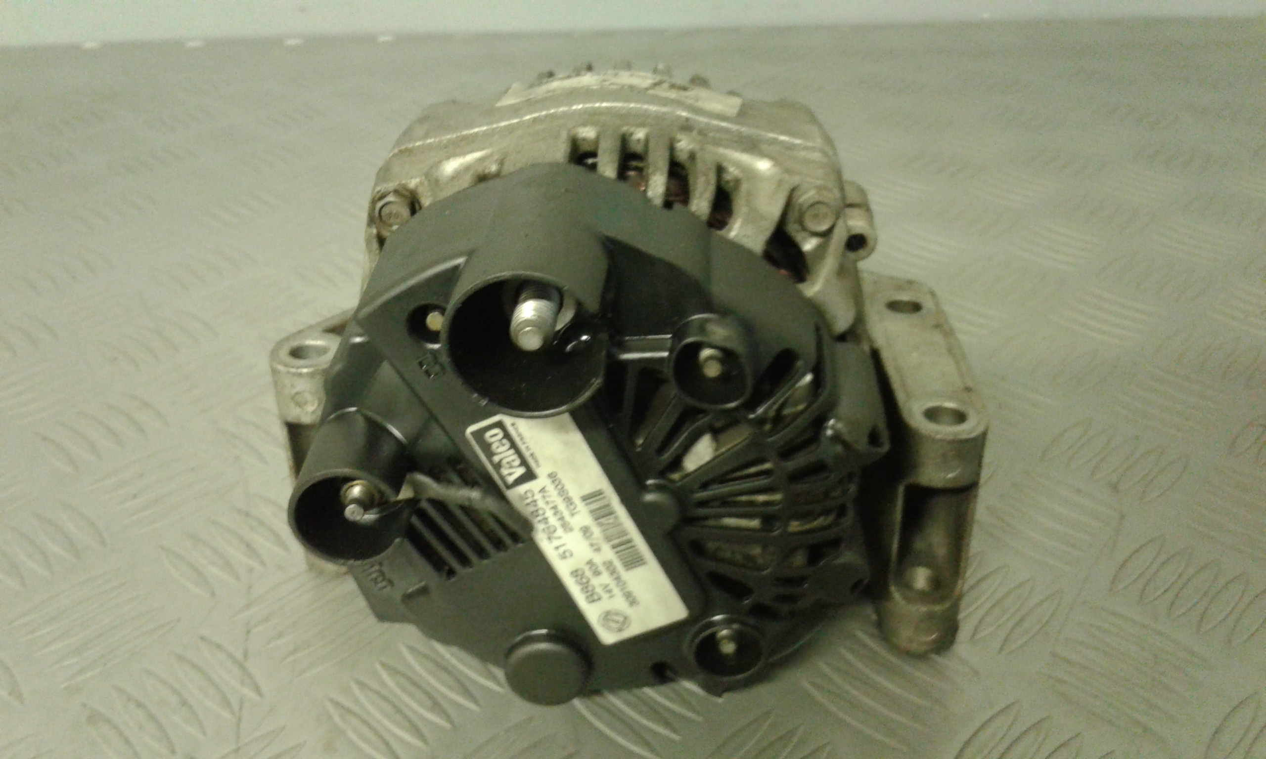 Alternatore 13256929 Usato