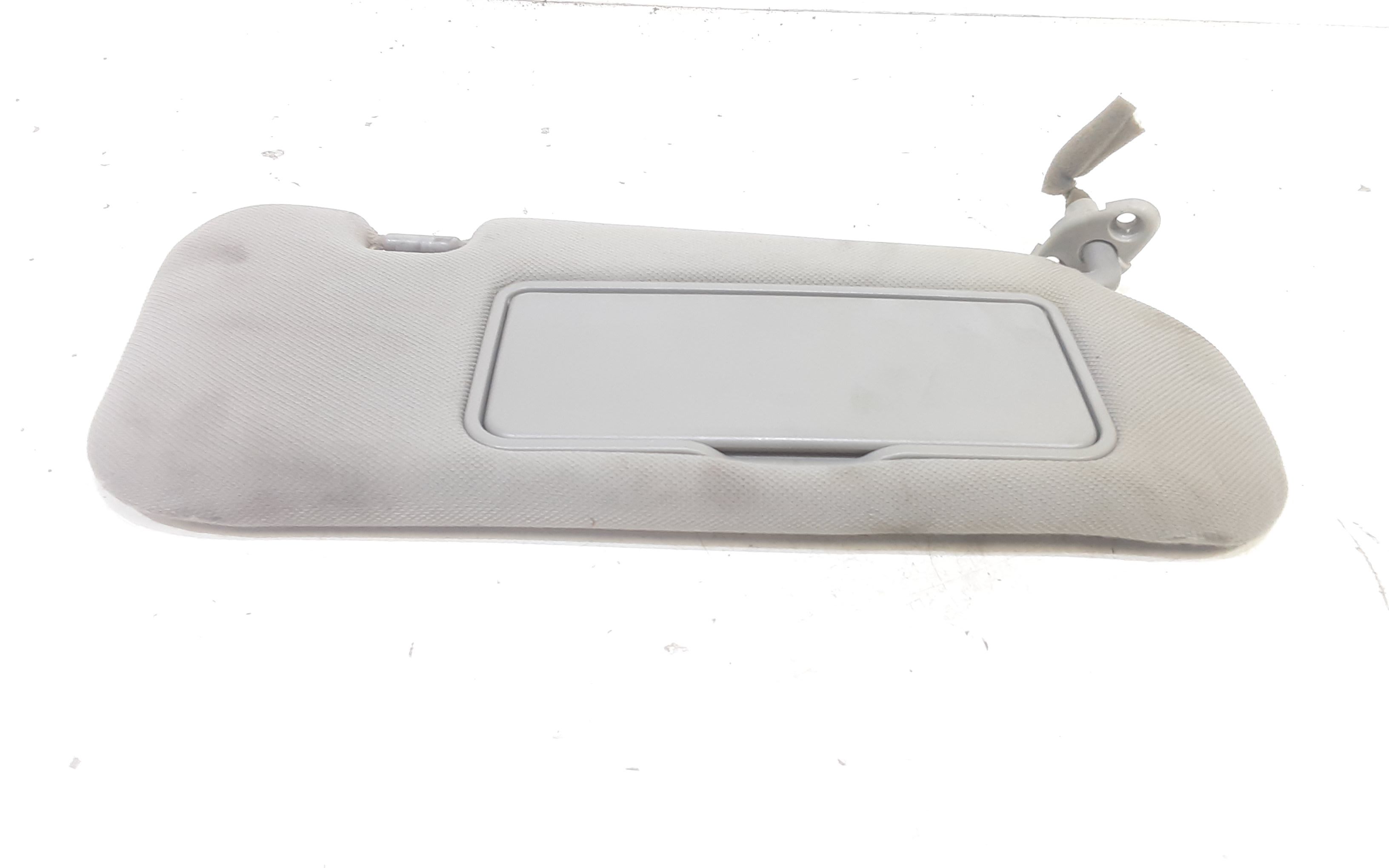 Aletta Parasole Parabrezza Destro 852043E01044 Usato