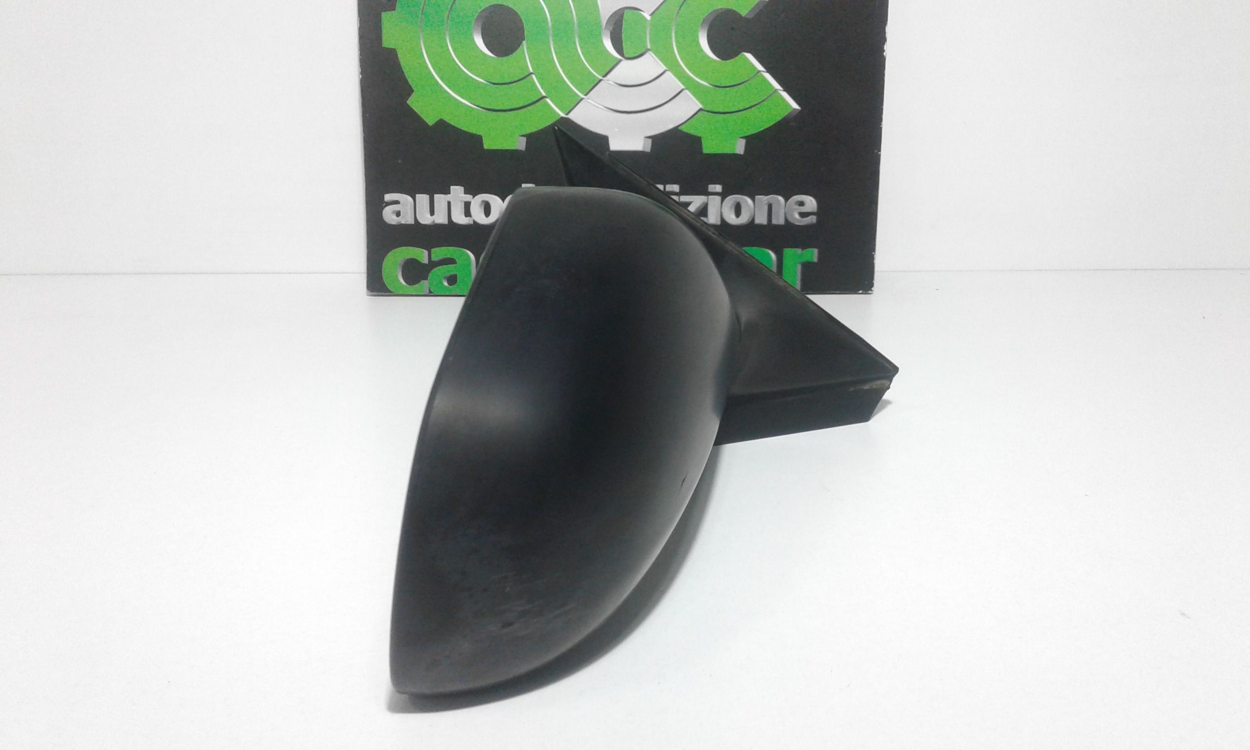 Retrovisore Est. Destro Usato