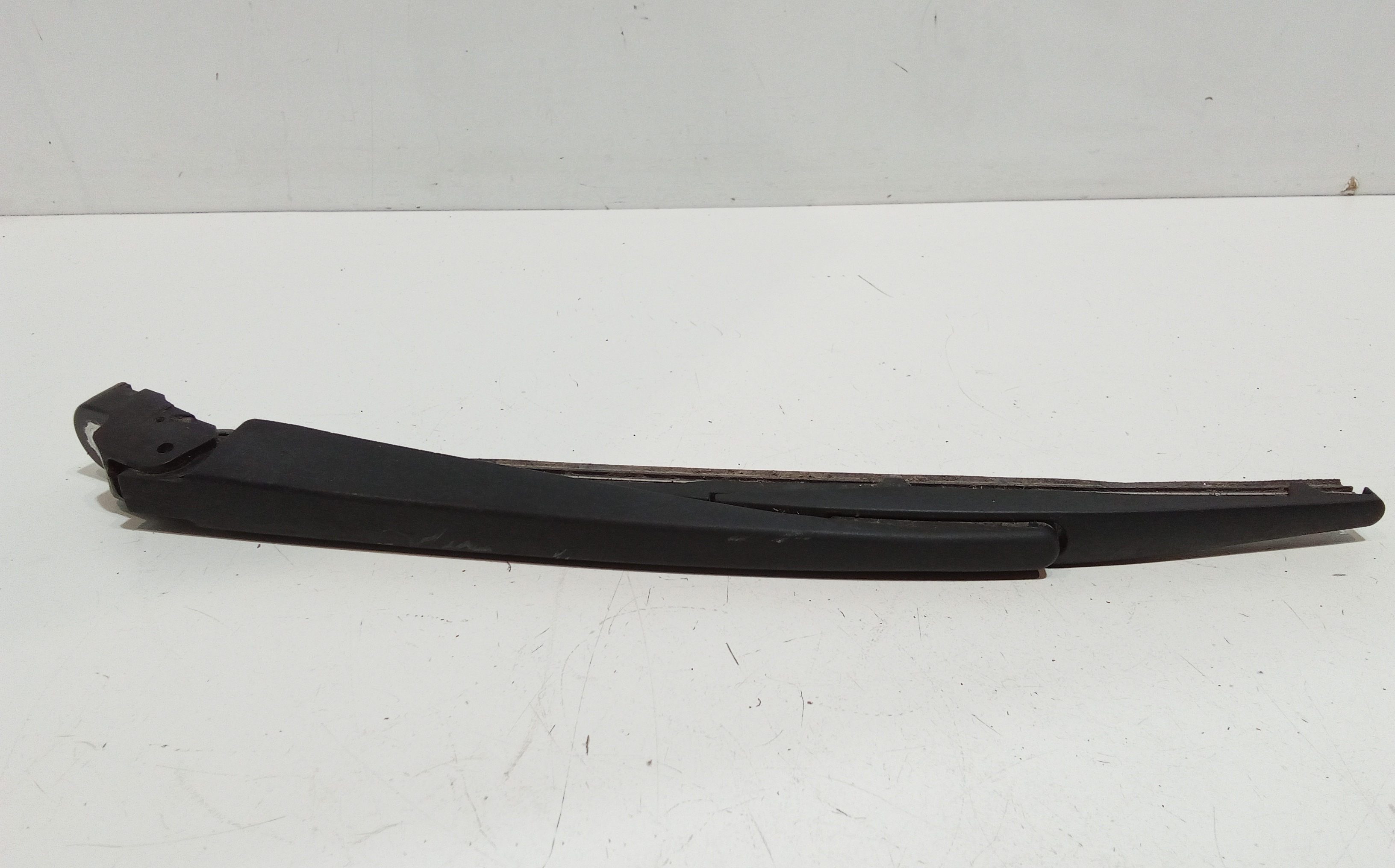 Braccio Tergilunotto 8253A029 Usato