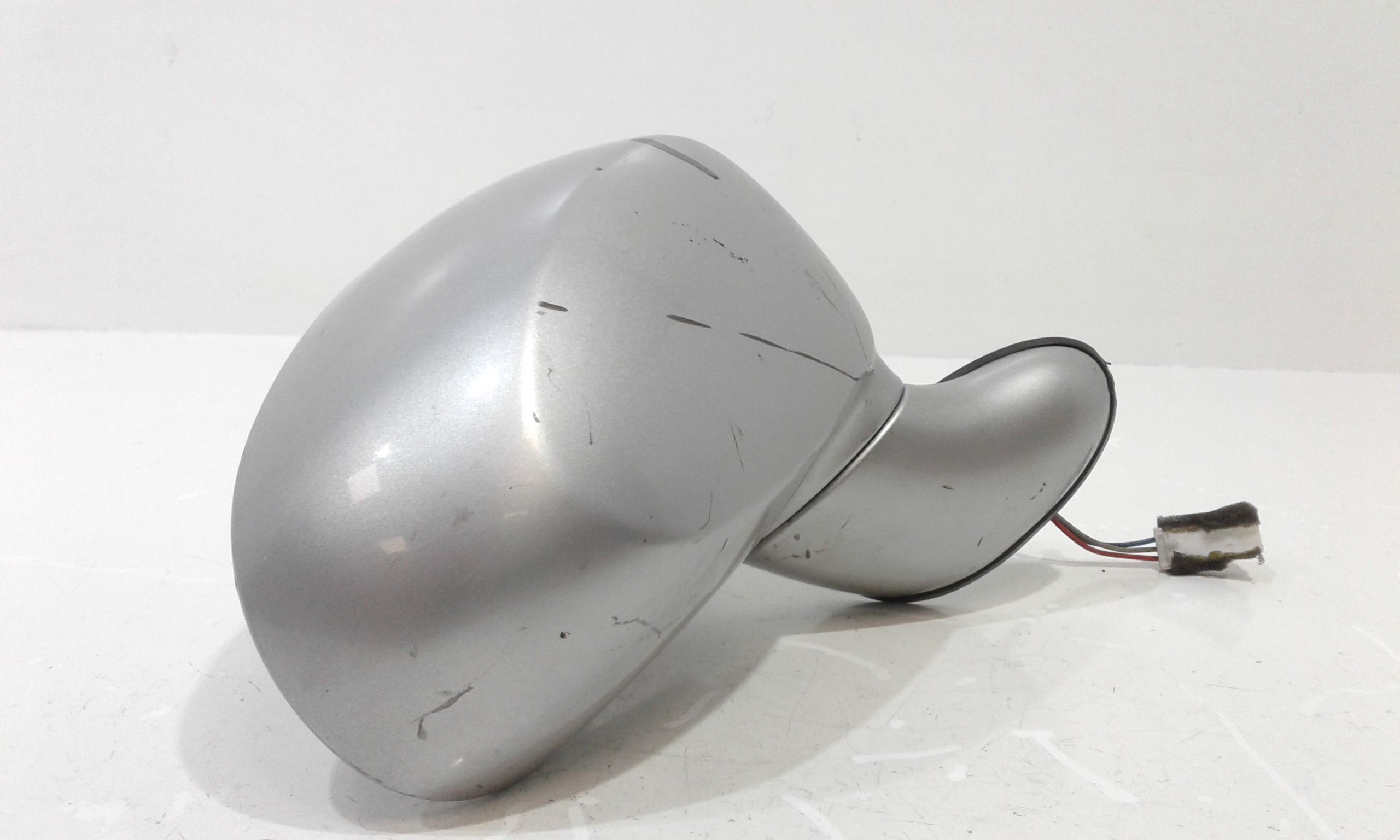 Retrovisore Est. Destro 96600221 Usato