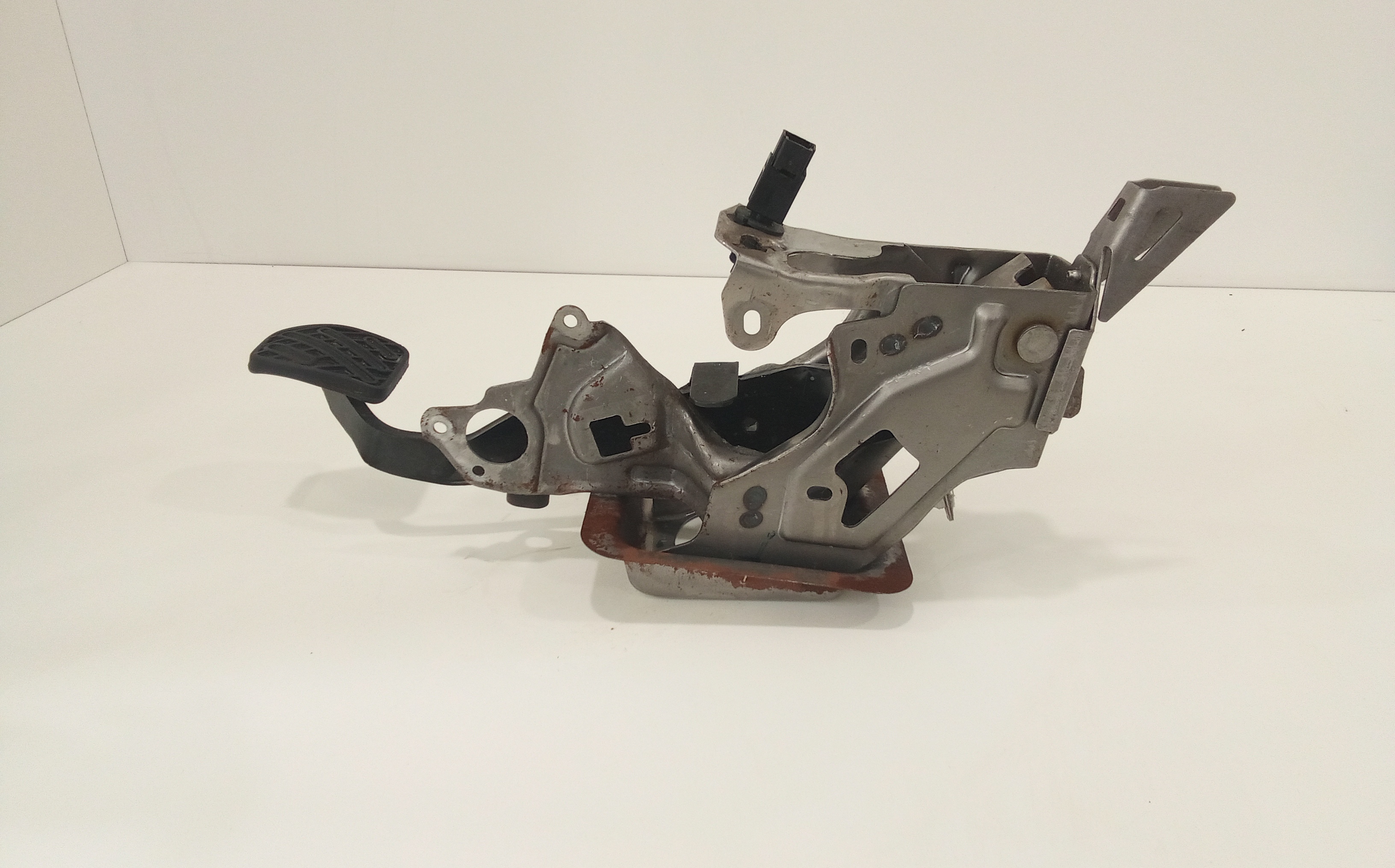 Pedale Freno 465011HK0A Usato